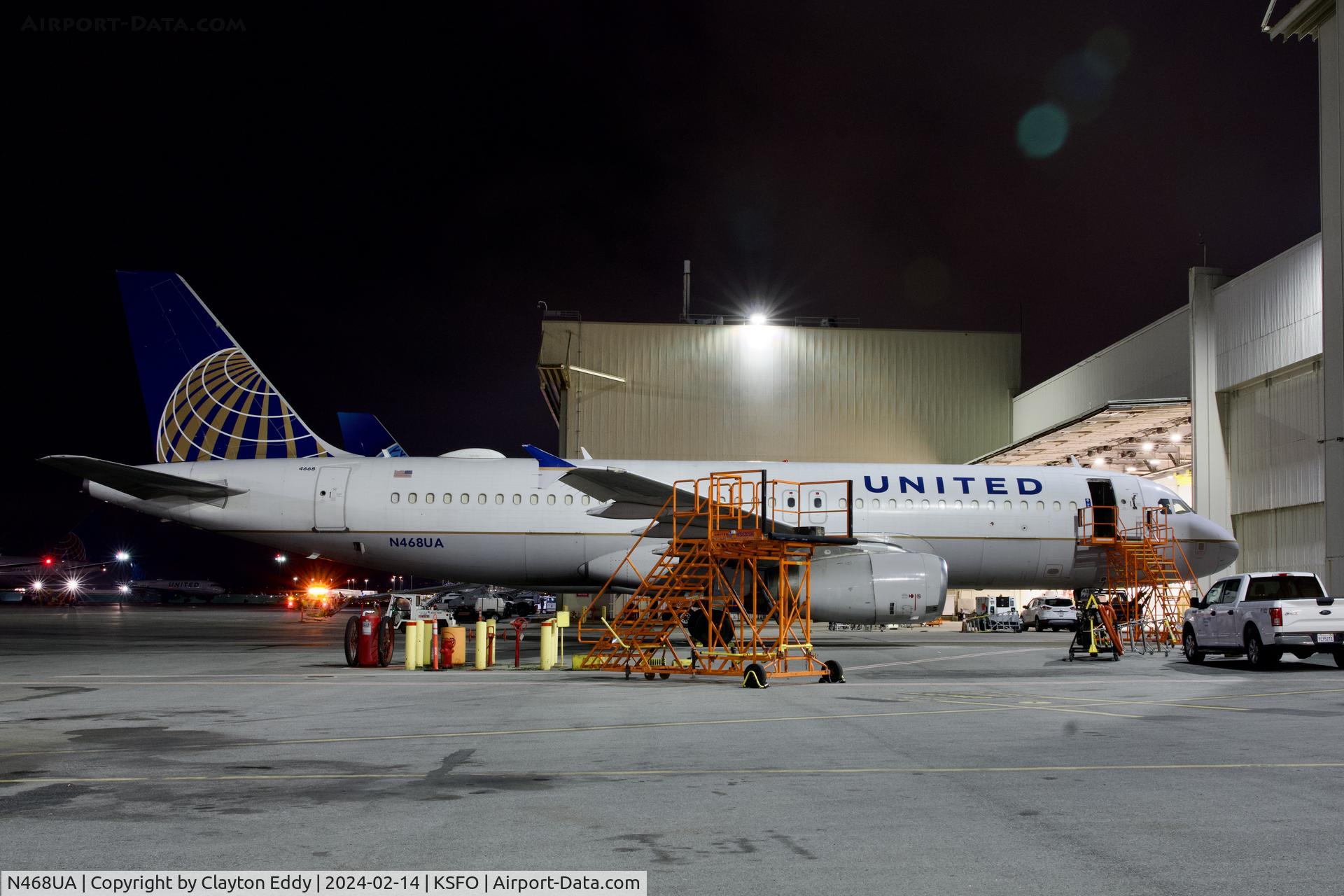 N468UA, 2000 Airbus A320-232 C/N 1363, SFO 2024.