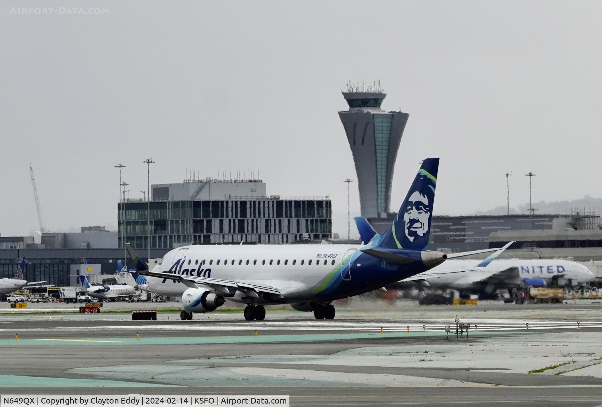 N649QX, 2019 Embraer ERJ-175 (ERJ-170-200LR) C/N 17000794, SFO 2024.