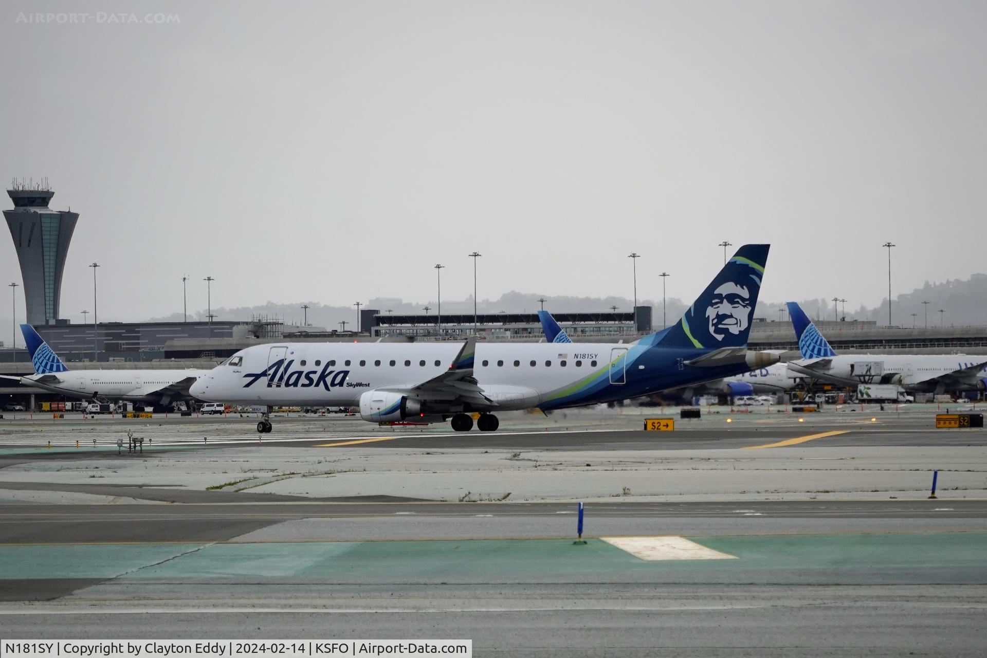 N181SY, 2016 Embraer 175LR (ERJ-170-200LR) C/N 17000574, SFO 2024.
