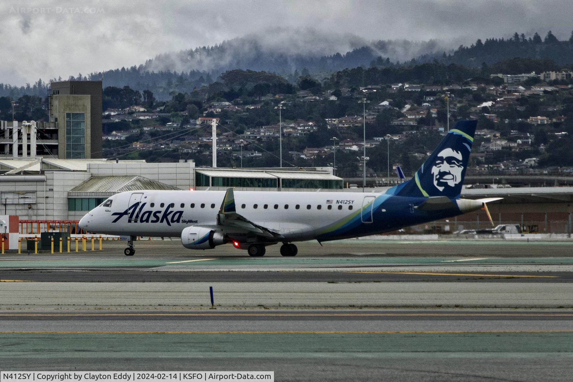 N412SY, 2022 Embraer ERJ-170-200 LR C/N 17000908, SFO 2024.