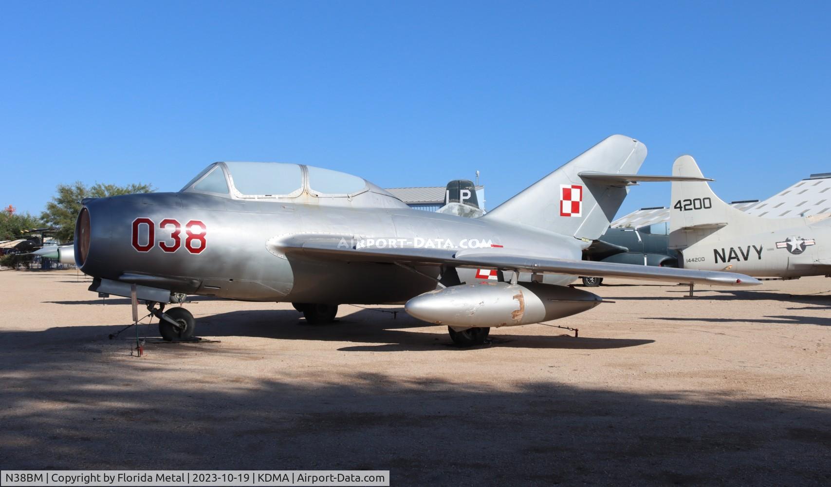 N38BM, Mikoyan-Gurevich MiG-15UTI C/N 1A06038, Mig-15 zx