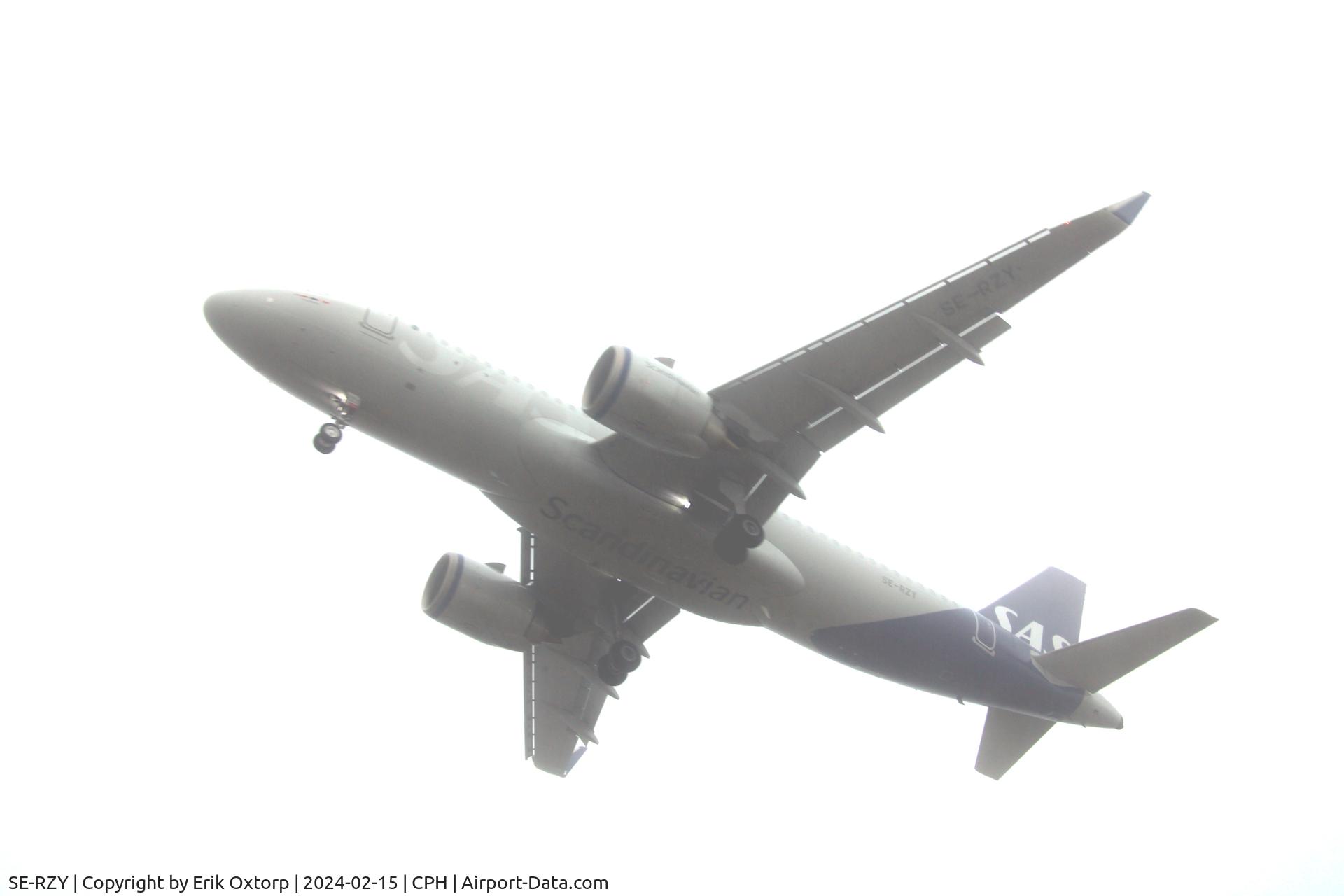 SE-RZY, 2024 Airbus A320-251N C/N 11832, SE-RZY landig rw 22L in rather poor visibiliyt