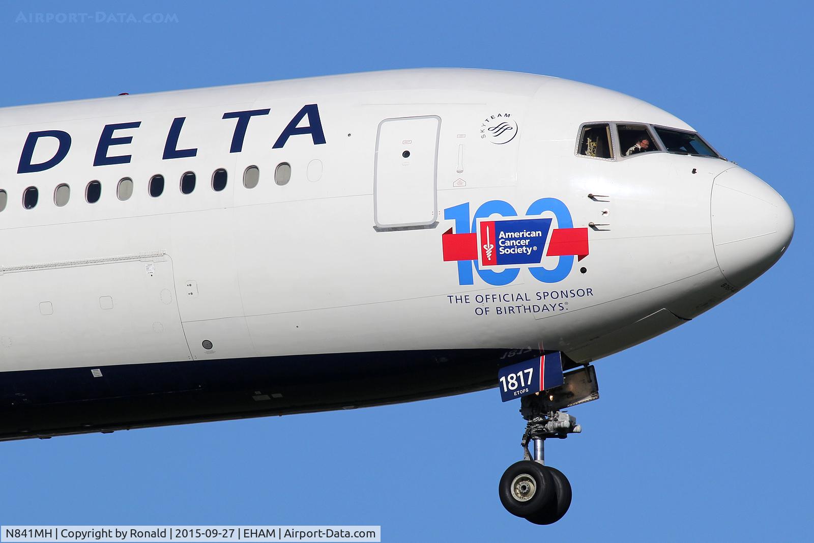 N841MH, 2001 Boeing 767-432/ER C/N 29714, at spl