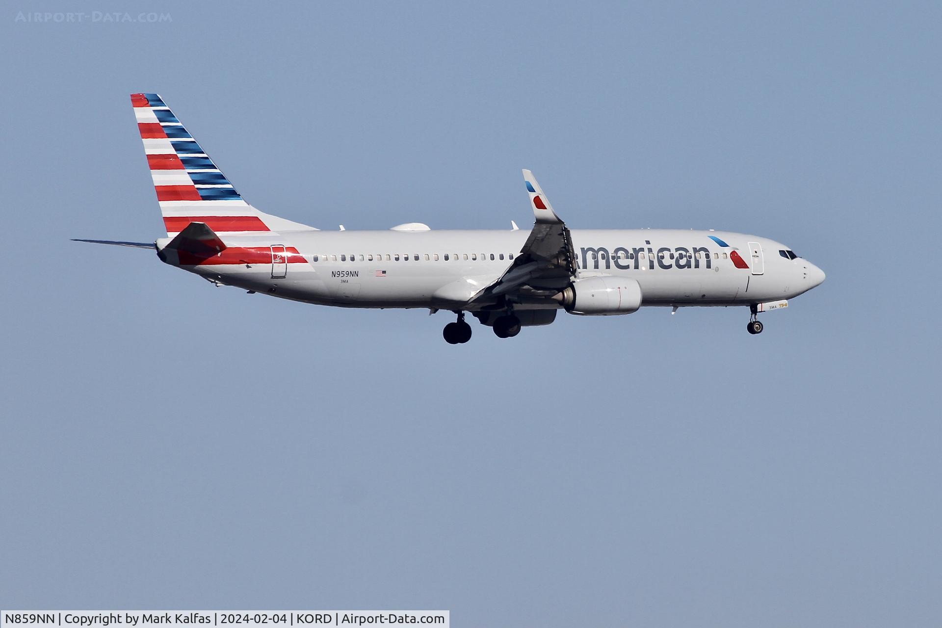 N859NN, Boeing 737-823 C/N 29555, B738 American Airlines Boeing 737-823 N959NN AAL1617  TUS-ORD