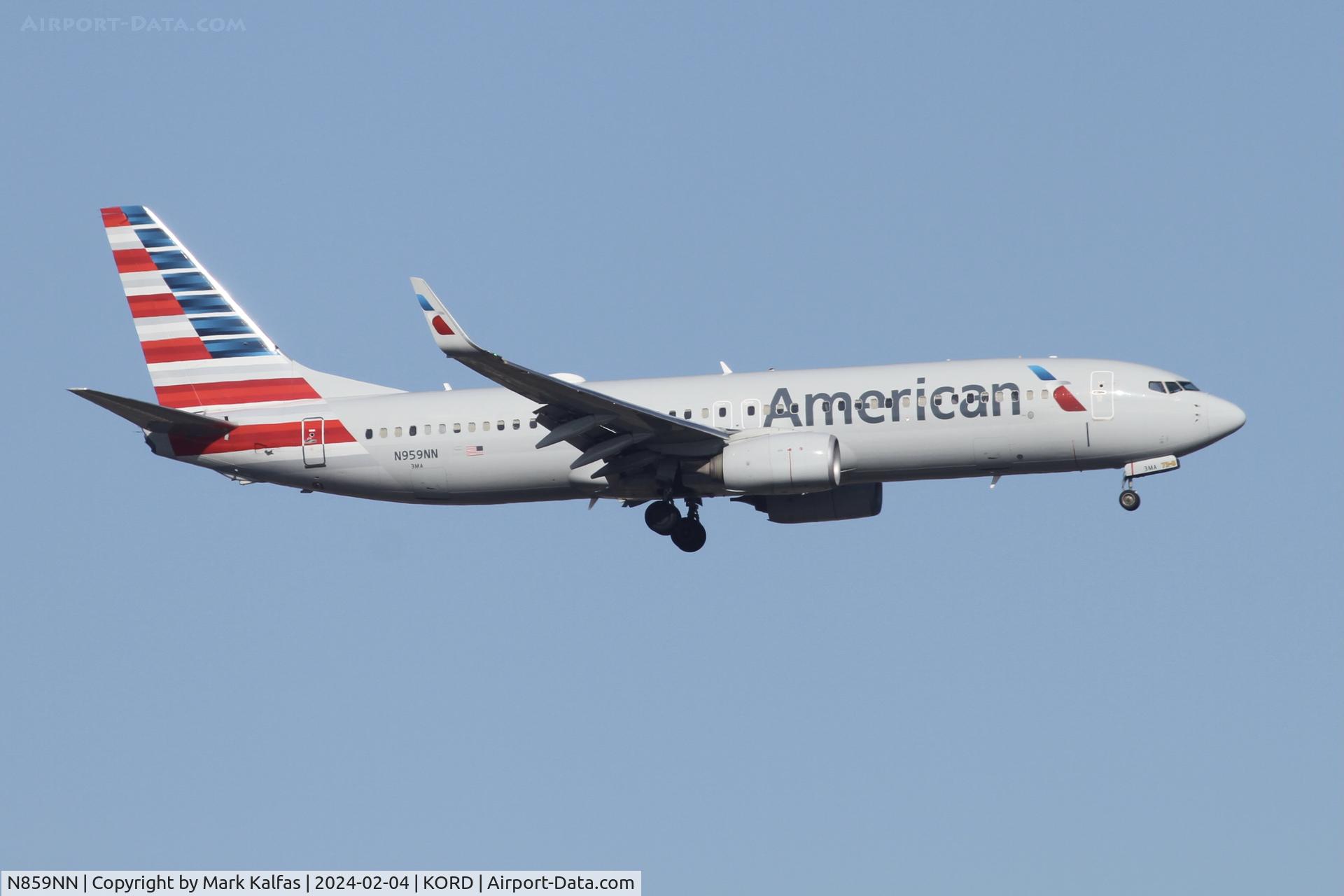 N859NN, Boeing 737-823 C/N 29555, B738 American Airlines Boeing 737-823 N959NN AAL1617  TUS-ORD