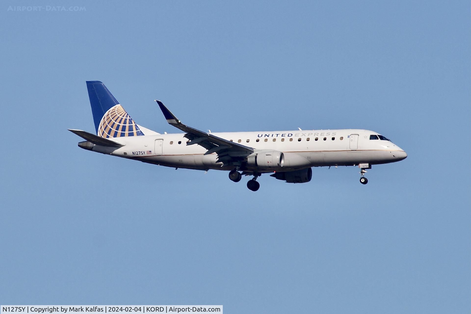 N127SY, 2014 Embraer 175LR (ERJ-170-200LR) C/N 17000441, E75L SkyWest/United Express EMBRAER 175 N127SY SKW5364 OKC-ORD