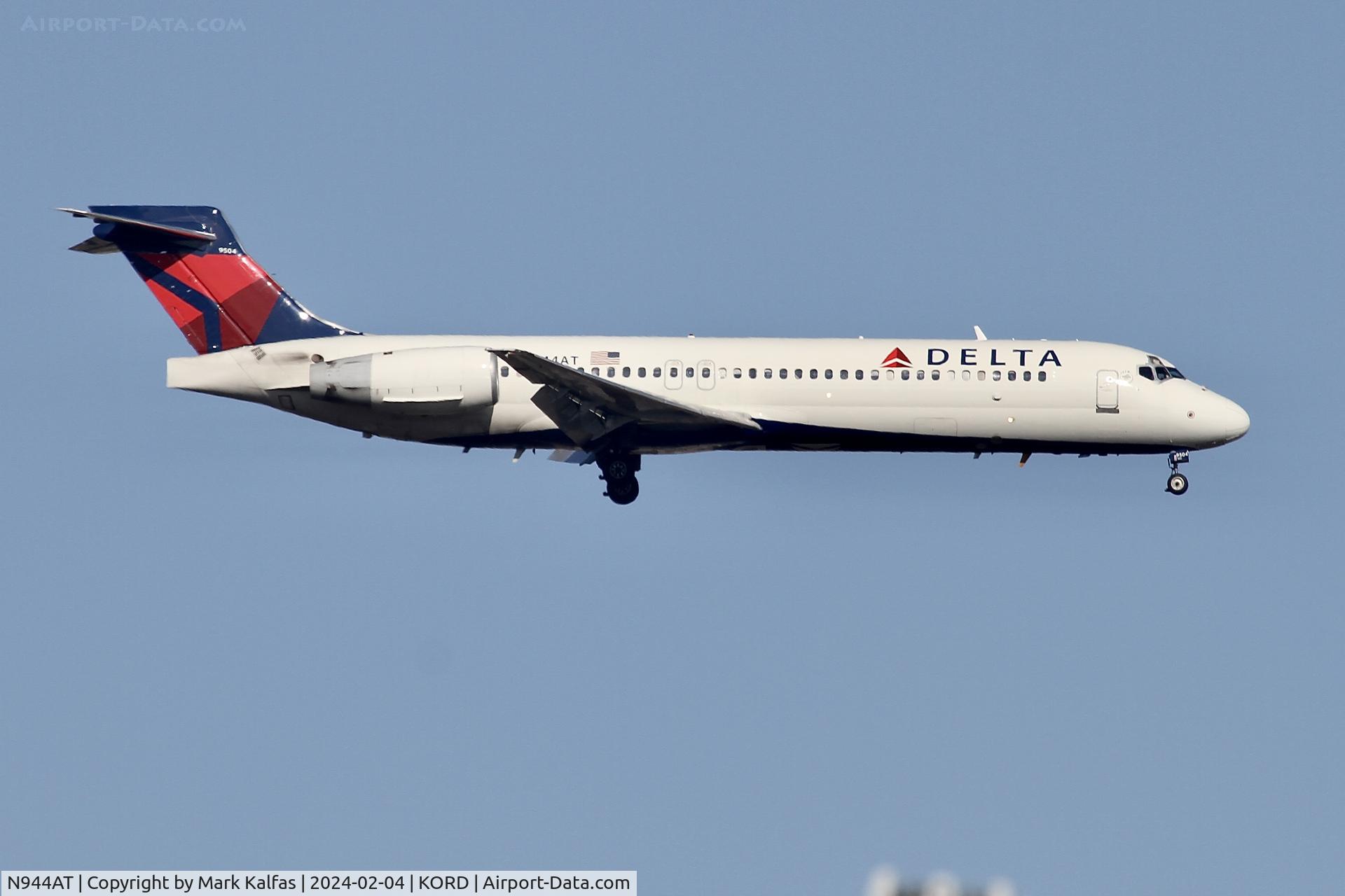 N944AT, 1999 Boeing 717-200 C/N 55007, B712 Delta Airlines  BOEING 717-200 N944AT DAL1144 MSP-ORD