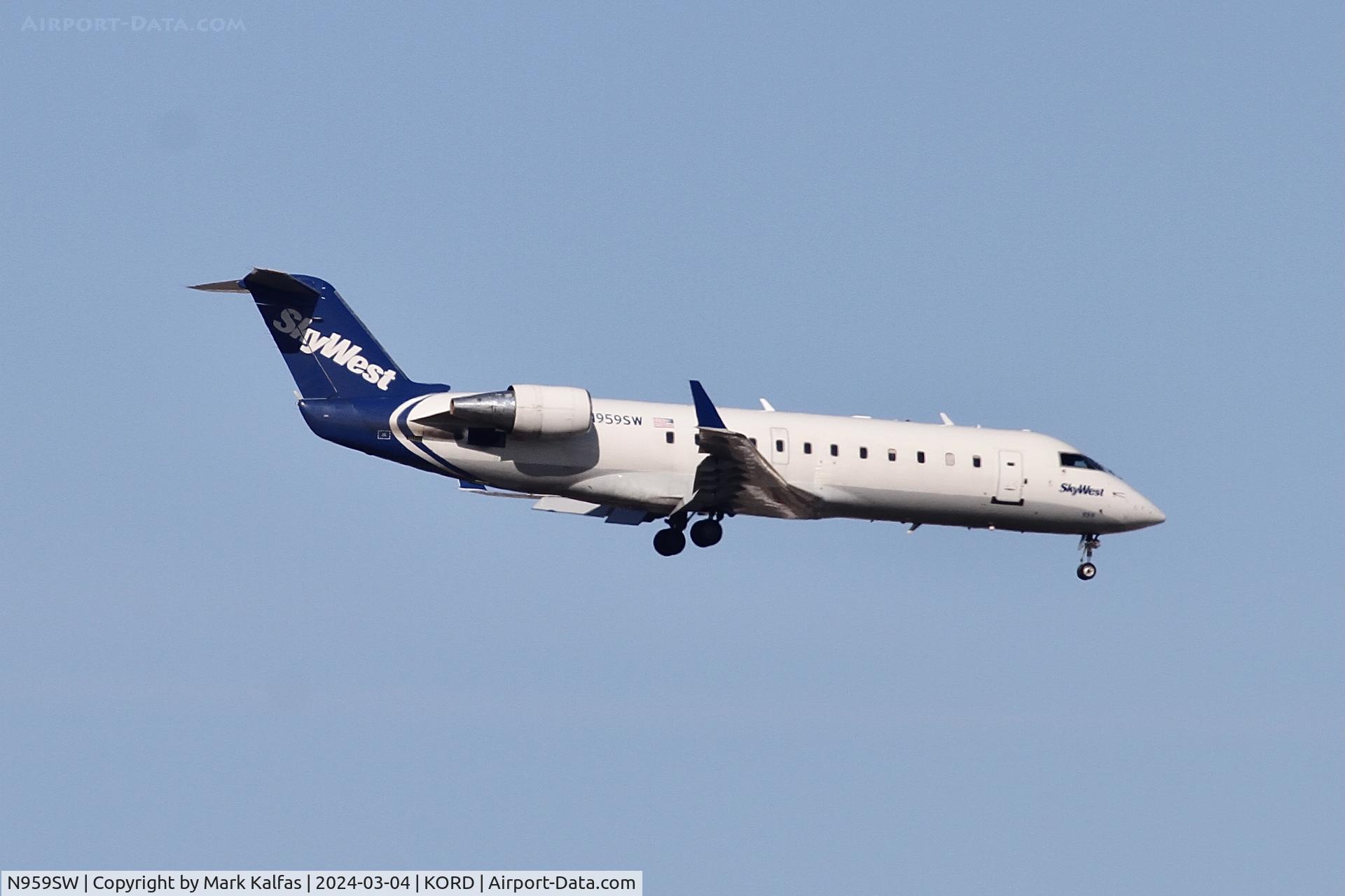 N959SW, 2003 Canadair CL-600-2B19 Regional Jet CRJ-200LR C/N 7840, CRJ2 SkyWest/United Express BOMBARDIER INC CL-600-2B19, N959SW SKW5714  IND-ORD