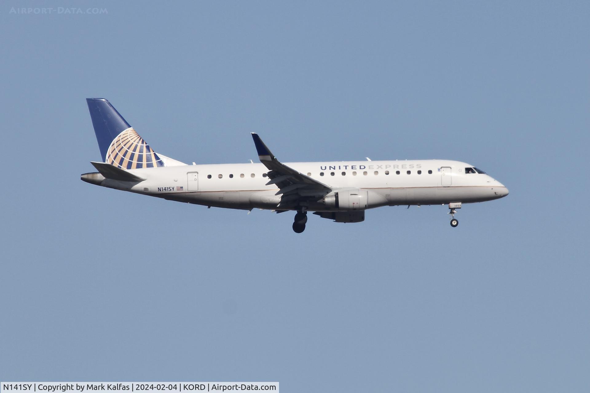 N141SY, 2015 Embraer 175LR (ERJ-170-200LR) C/N 17000472, E75L SkyWest/United Express EMBRAER 175 N141SY SKW4628 CHO-ORD