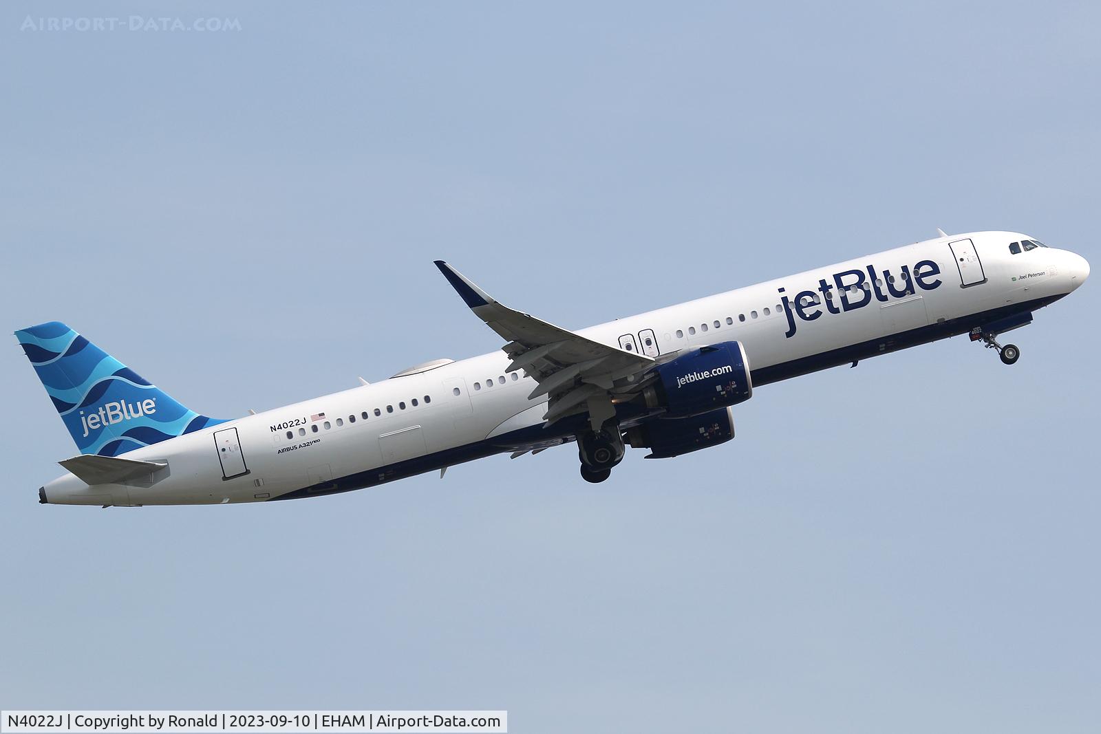 N4022J, 2020 Airbus A321-271NX C/N 10303, at spl
