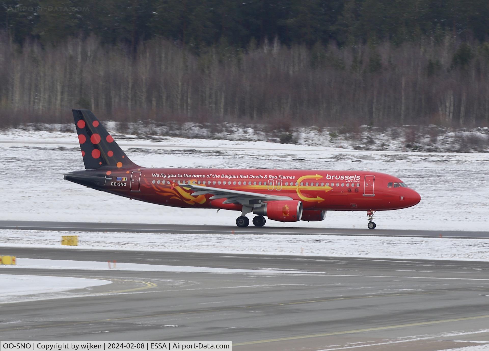 OO-SNO, 2009 Airbus A320-216 C/N 3831, RWY 08