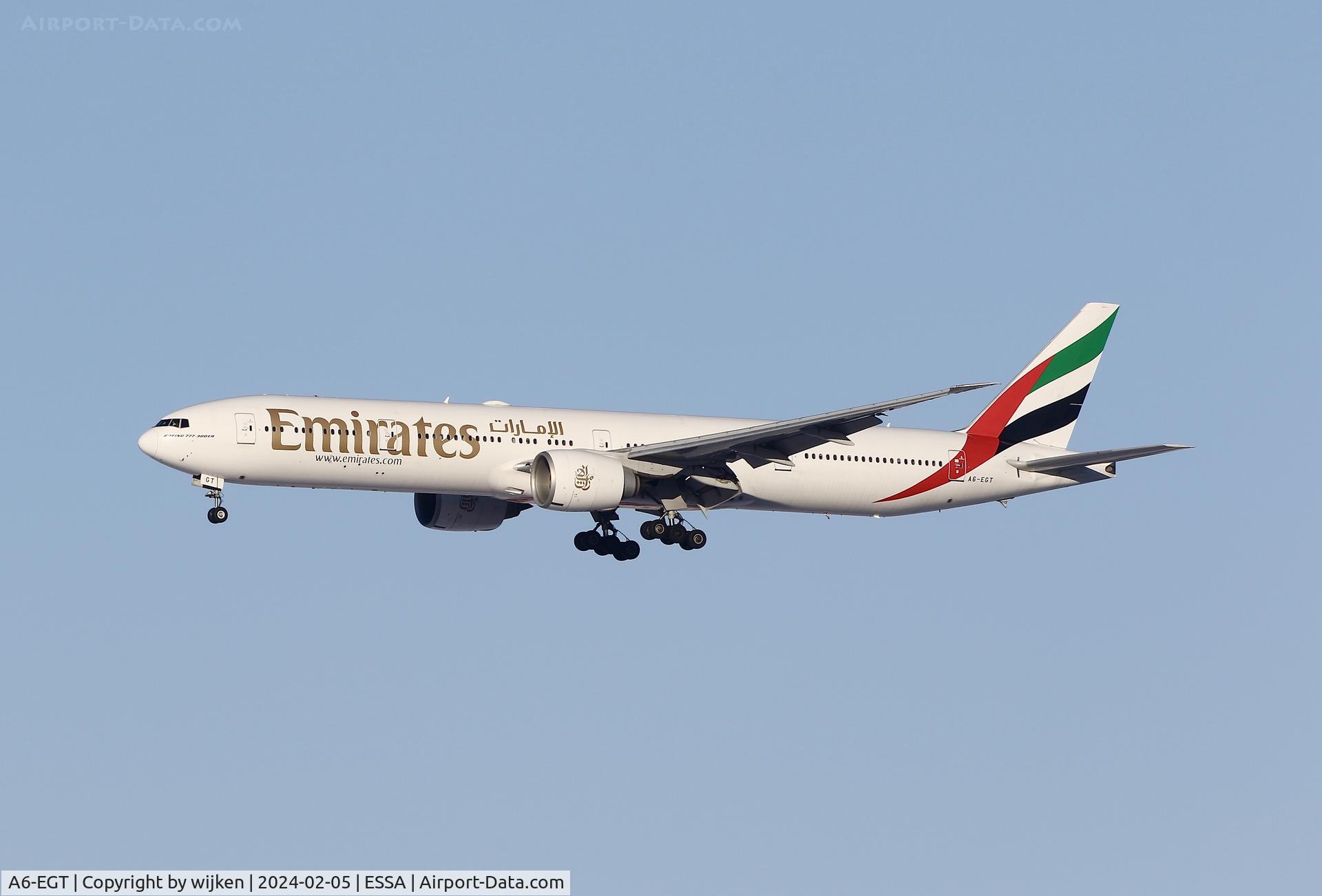 A6-EGT, 2012 Boeing 777-31H/ER C/N 35600, RWY 26