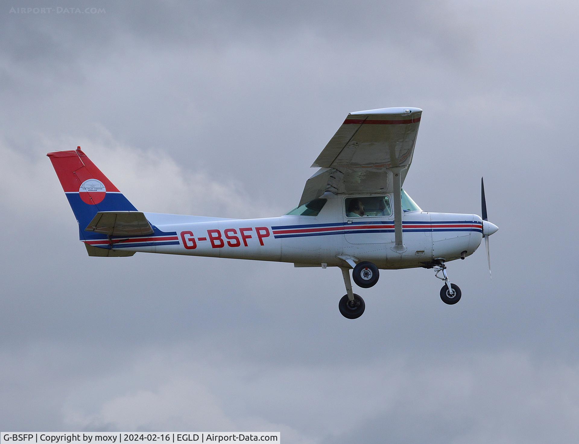 G-BSFP, 1982 Cessna 152 C/N 152-85548, Cessna 152 at Denham. Ex N93764