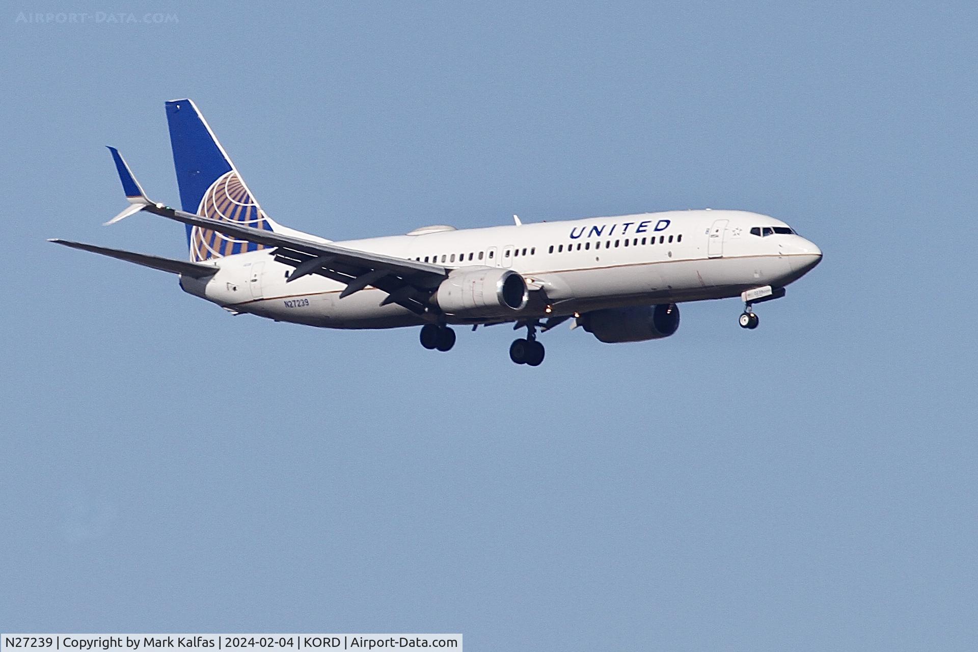 N27239, 1999 Boeing 737-824 C/N 28951, B738 United Airlines BOEING 737-824 N27239 UAL233  DCA-ORD