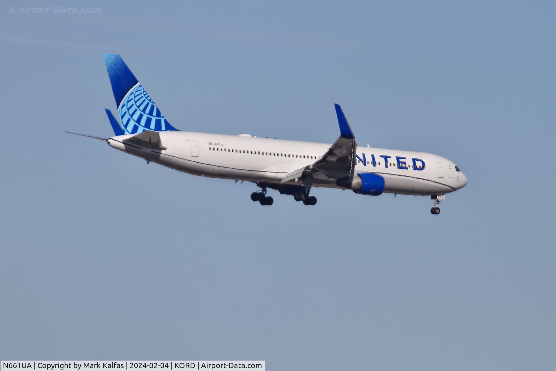 N661UA, 1993 Boeing 767-322 C/N 27158, B763 United Airlines Boeing 767-322 N661UA UAL986 LFPG-KORD