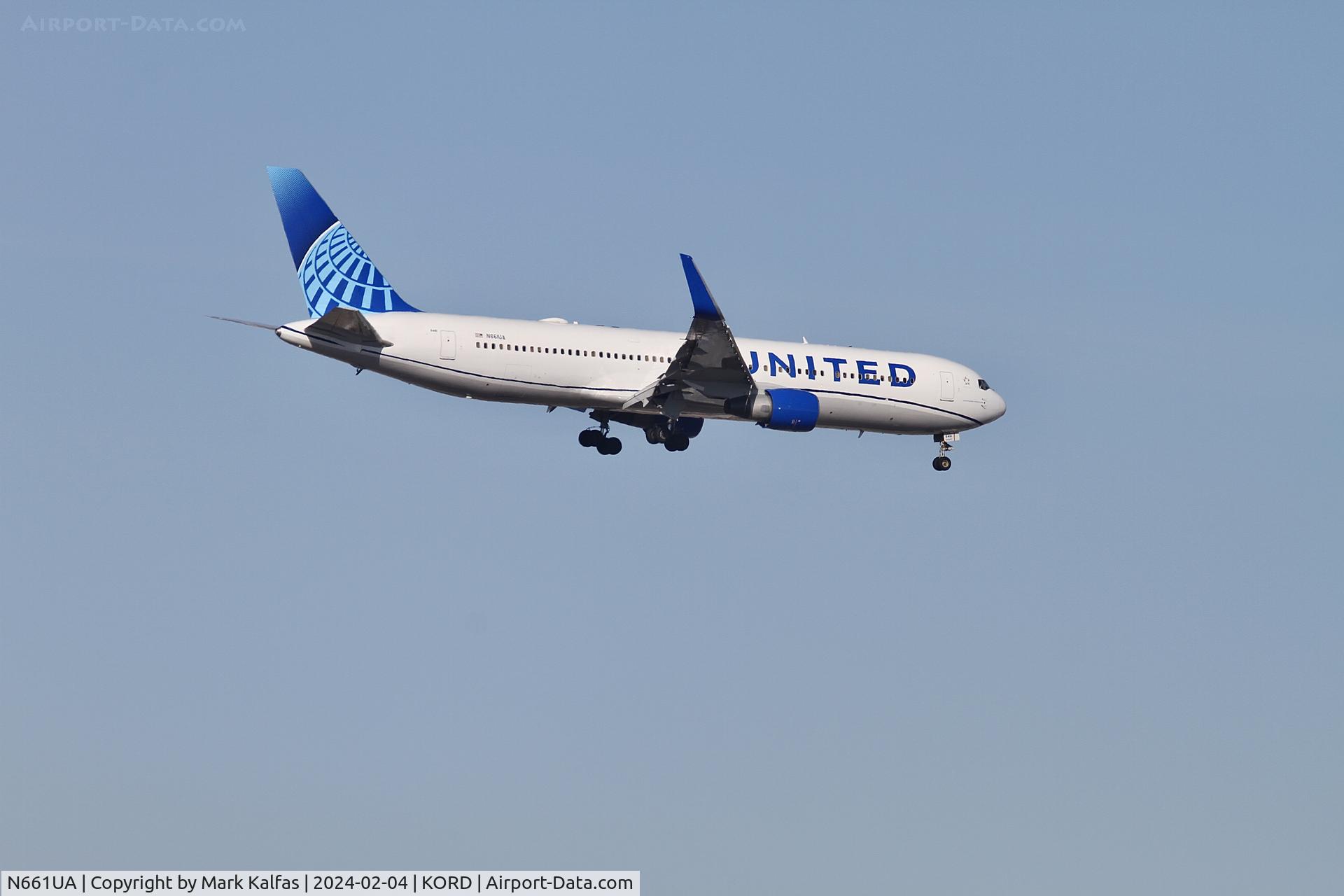 N661UA, 1993 Boeing 767-322 C/N 27158, B763 United Airlines Boeing 767-322 N661UA UAL986 LFPG-KORD