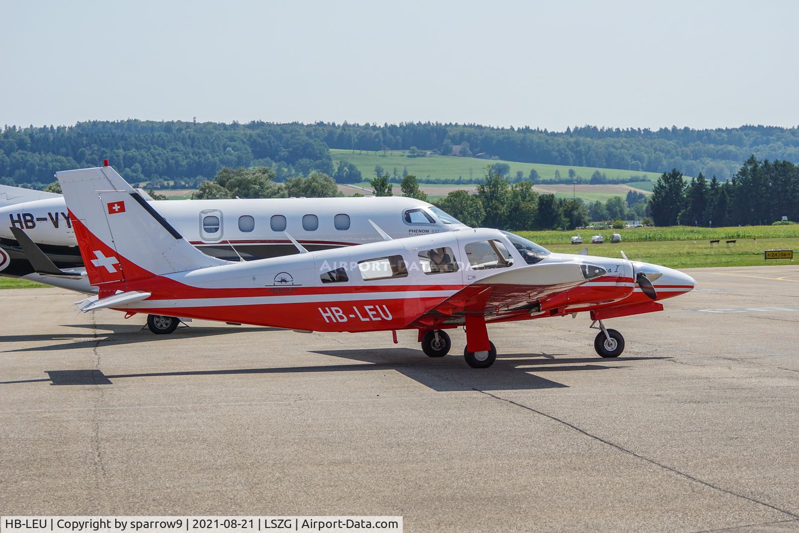 HB-LEU, 1973 Piper PA-34-200 Seneca C/N 34-7450076, Beside a bigger brother on a sunny day. HB-registered from 1975-08-25 until 2023-06-29