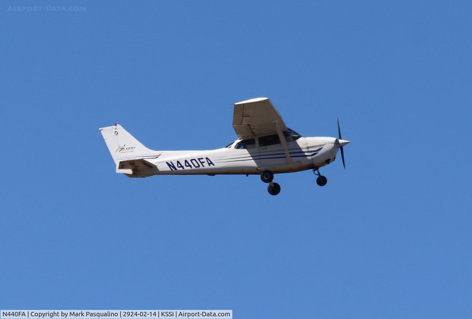 N440FA, 2003 Cessna 172S C/N 172S9440, Cessna 172S