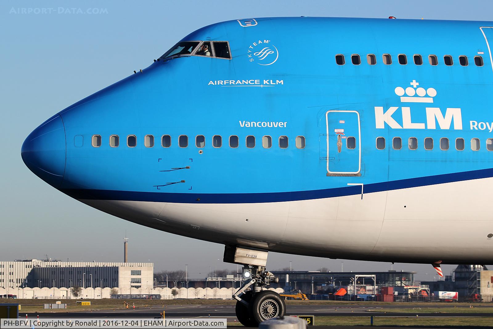 PH-BFV, 1999 Boeing 747-406BC C/N 28460, at spl
