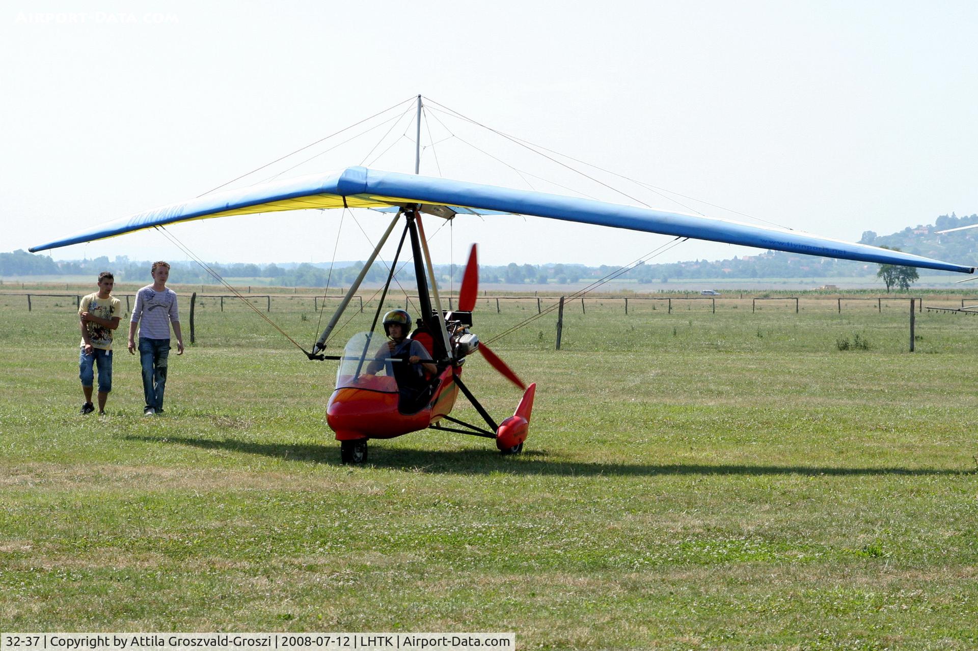 32-37, Halley Apollo Jet Star / Air Creation iXess 15, LHTK - Aero-Ság Airport-Tokorcs, Hungary