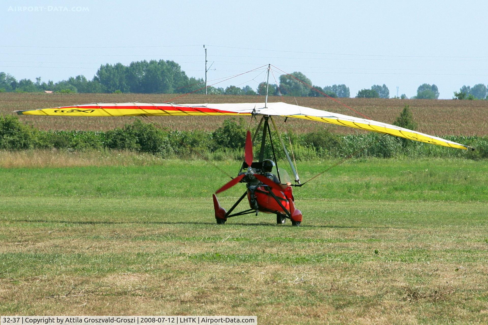 32-37, Halley Apollo Jet Star / Air Creation iXess 15, LHTK - Aero-Ság Airport-Tokorcs, Hungary