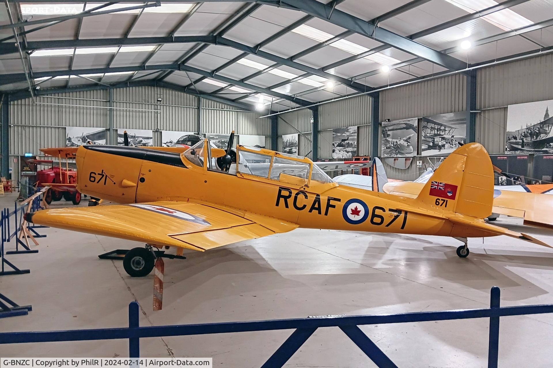 G-BNZC, 1952 De Havilland DHC-1 Chipmunk 22 C/N C1/0778, '671' (WP905, G-BNZC) 1952 DHC-1 Chipmunk 22 Old Warden