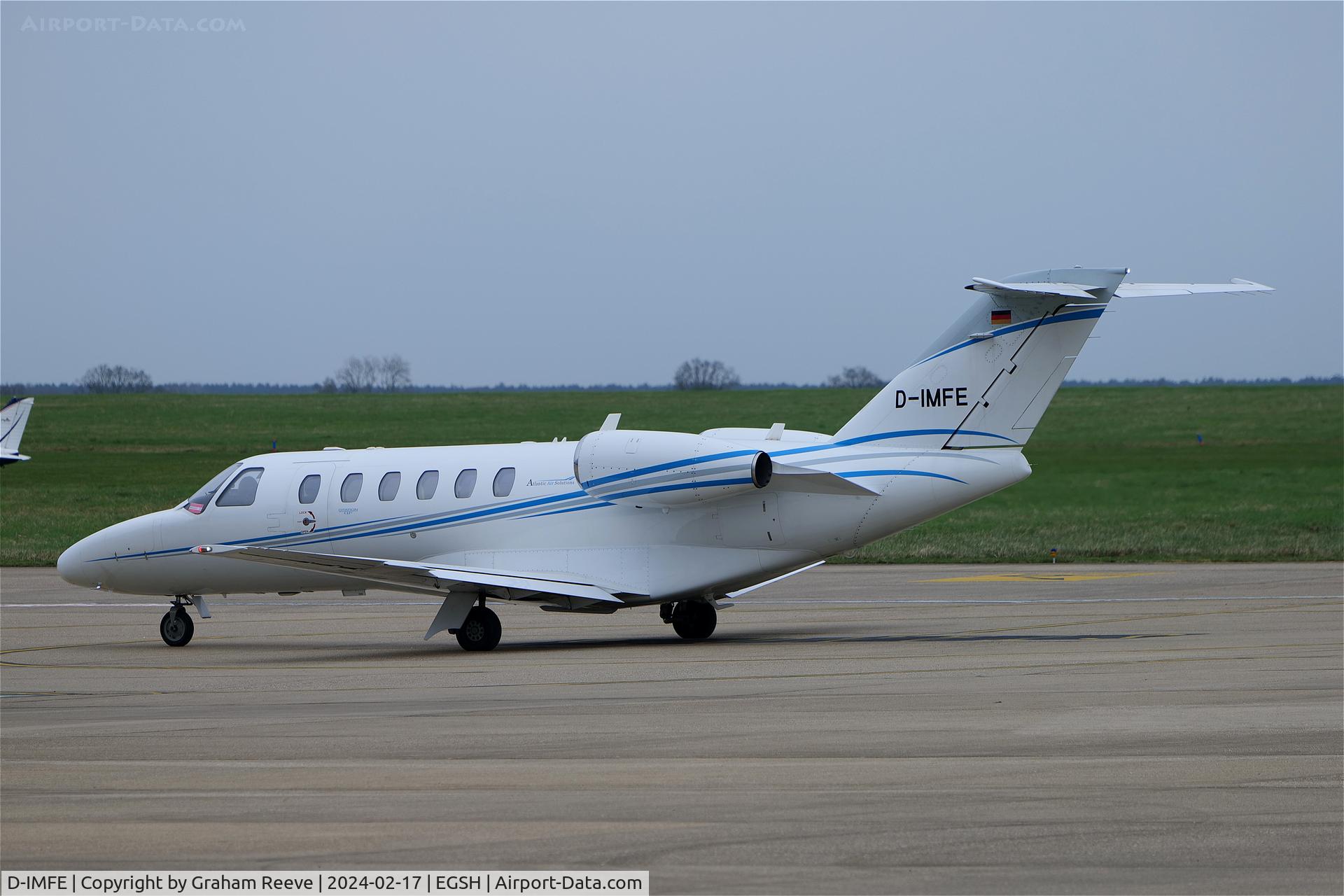 D-IMFE, 2009 Cessna 525A CitationJet CJ2+ C/N 525A-0454, Departing from Norwich.