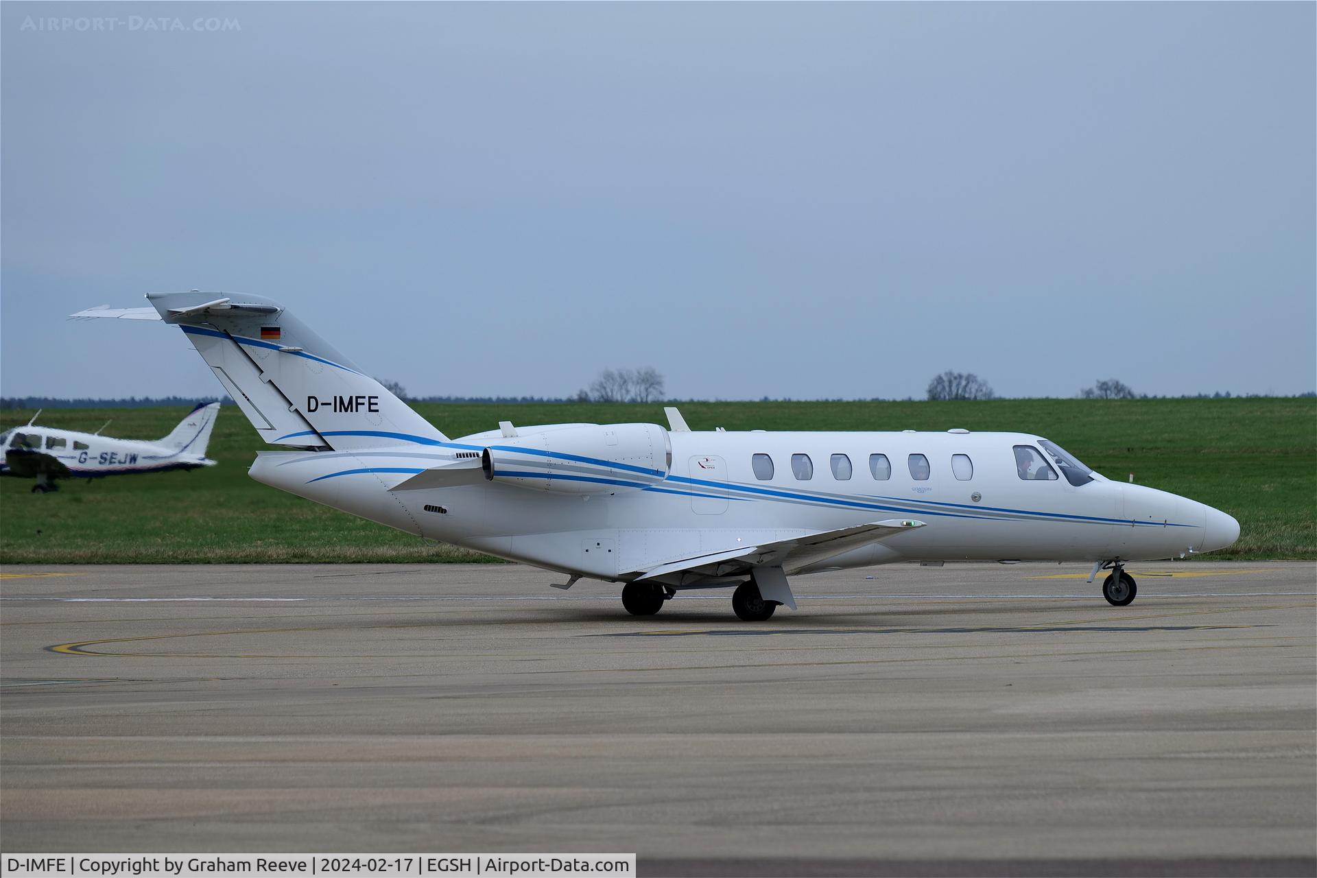 D-IMFE, 2009 Cessna 525A CitationJet CJ2+ C/N 525A-0454, Departing from Norwich.