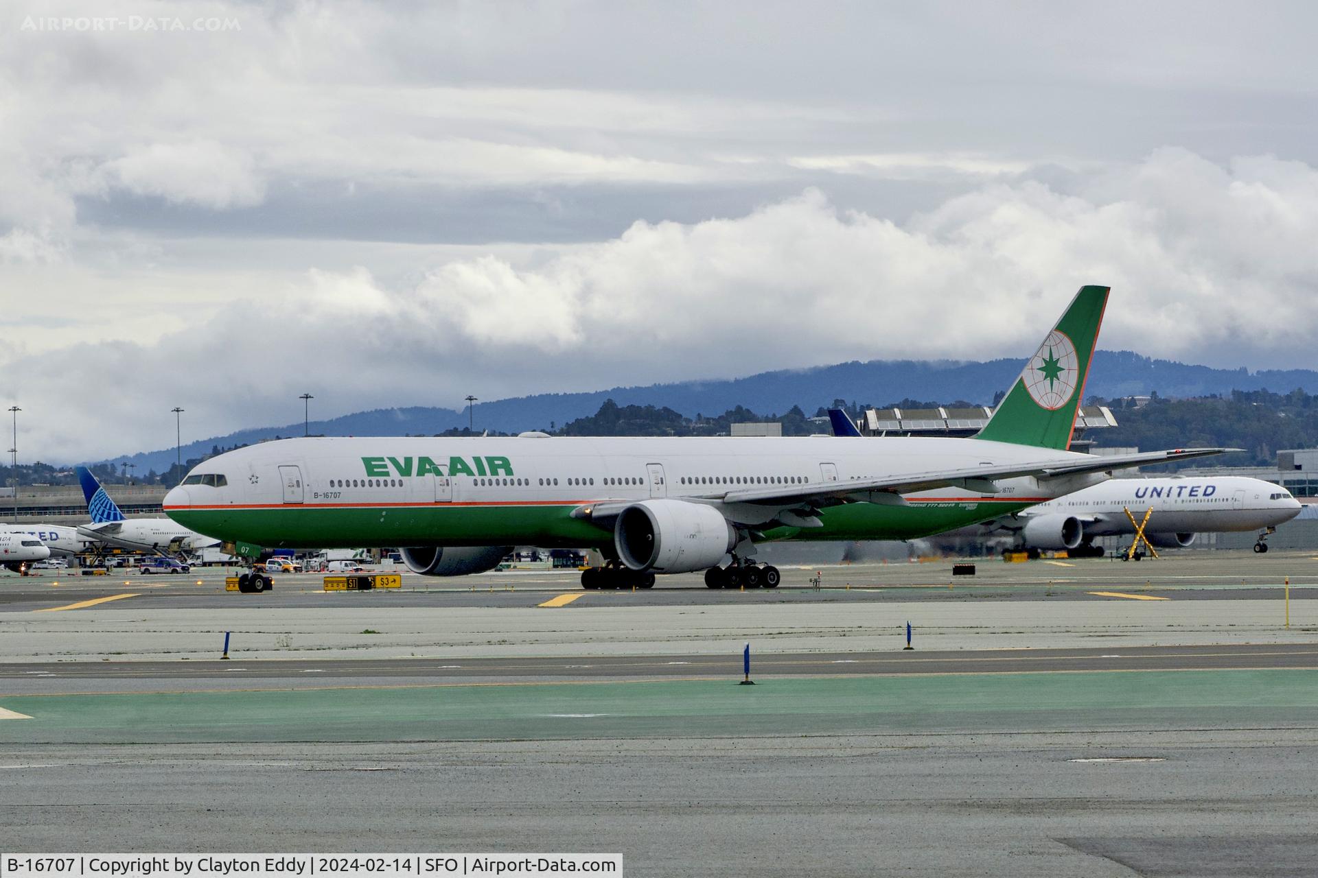 B-16707, 2007 Boeing 777-35E/ER C/N 33751, SFO 2024.