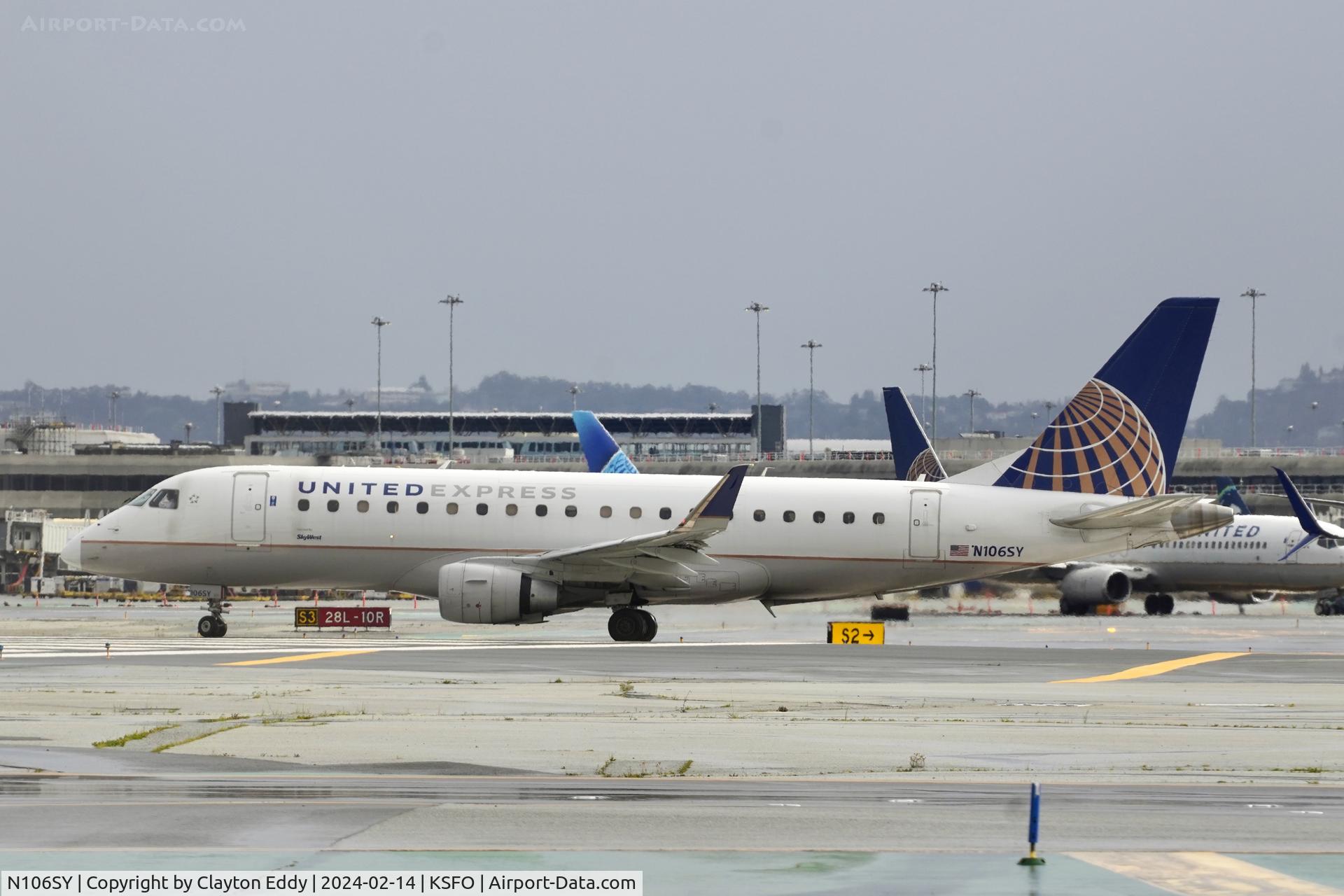N106SY, 2013 Embraer 175LR (ERJ-170-200LR) C/N 17000399, SFO 2024.