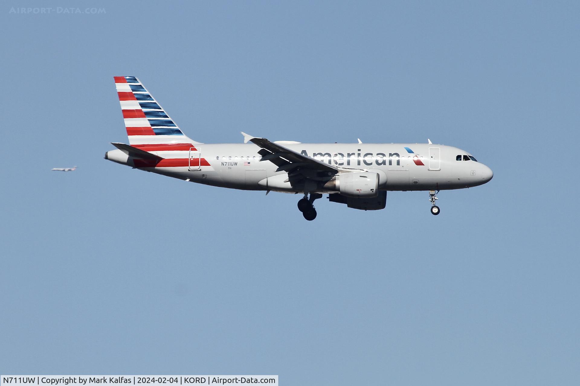 N711UW, 1999 Airbus A319-112 C/N 1033, A319 American Airlines AIRBUS INDUSTRIE A319-112 N711UW AAL1920 PHL-ORD