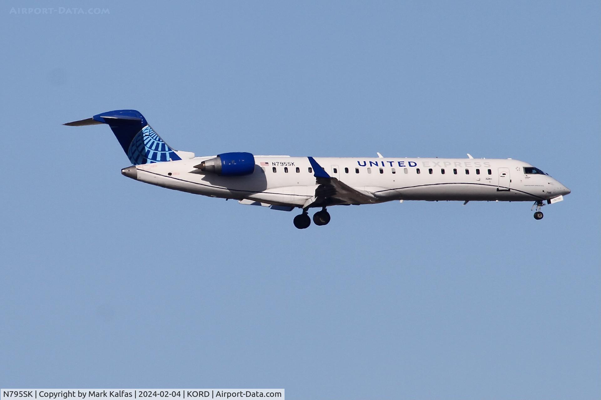 N795SK, 2010 Bombardier CRJ-700 (CL-600-2C10) Regional Jet C/N 10299, CRJ2 SkyWest/United Express BOMBARDIER INC CL-600-2B19, N795SK SKW5381 CMH-ORD