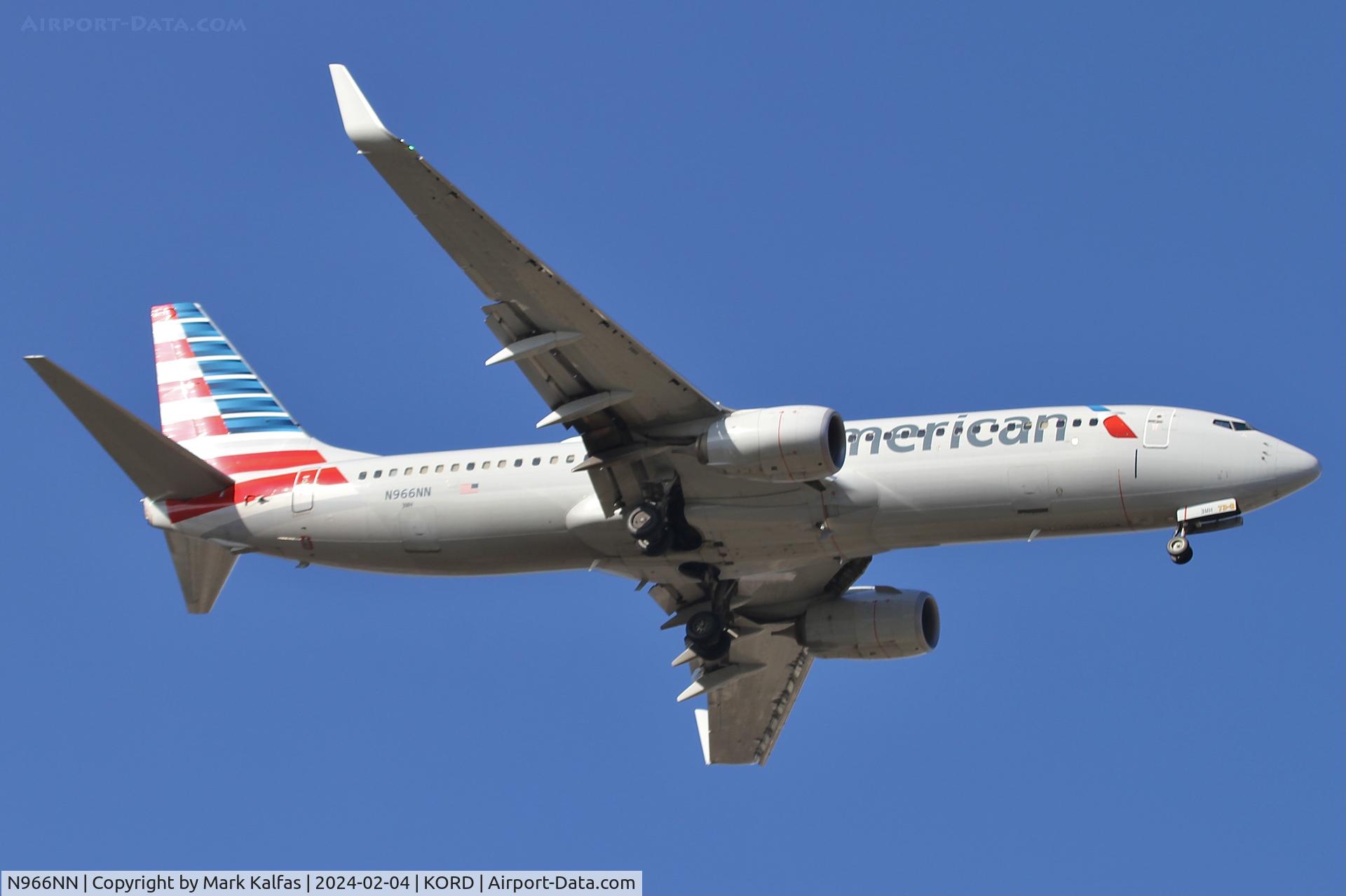 N966NN, 2015 Boeing 737-823 C/N 33240, B738 American Airlines Boeing 737-823 N966NN AAL1929 RSW-ORD