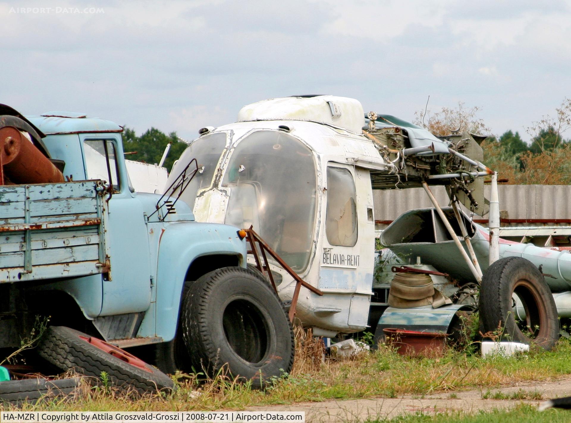 HA-MZR, 1975 Kamov Ka-26 Hoodlum C/N 7505114, Kisújszállás, agricultural depot.
