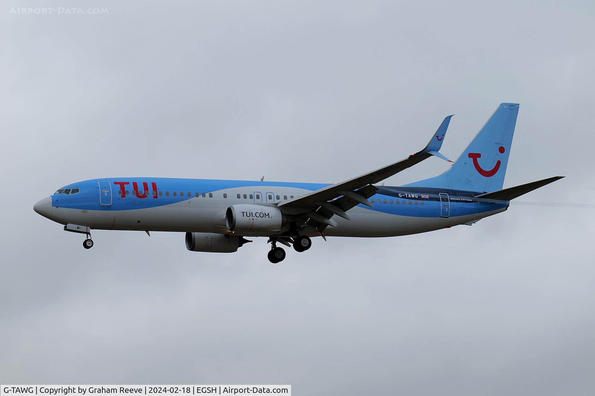 G-TAWG, 2012 Boeing 737-8K5 C/N 37266, Landing at Norwich.