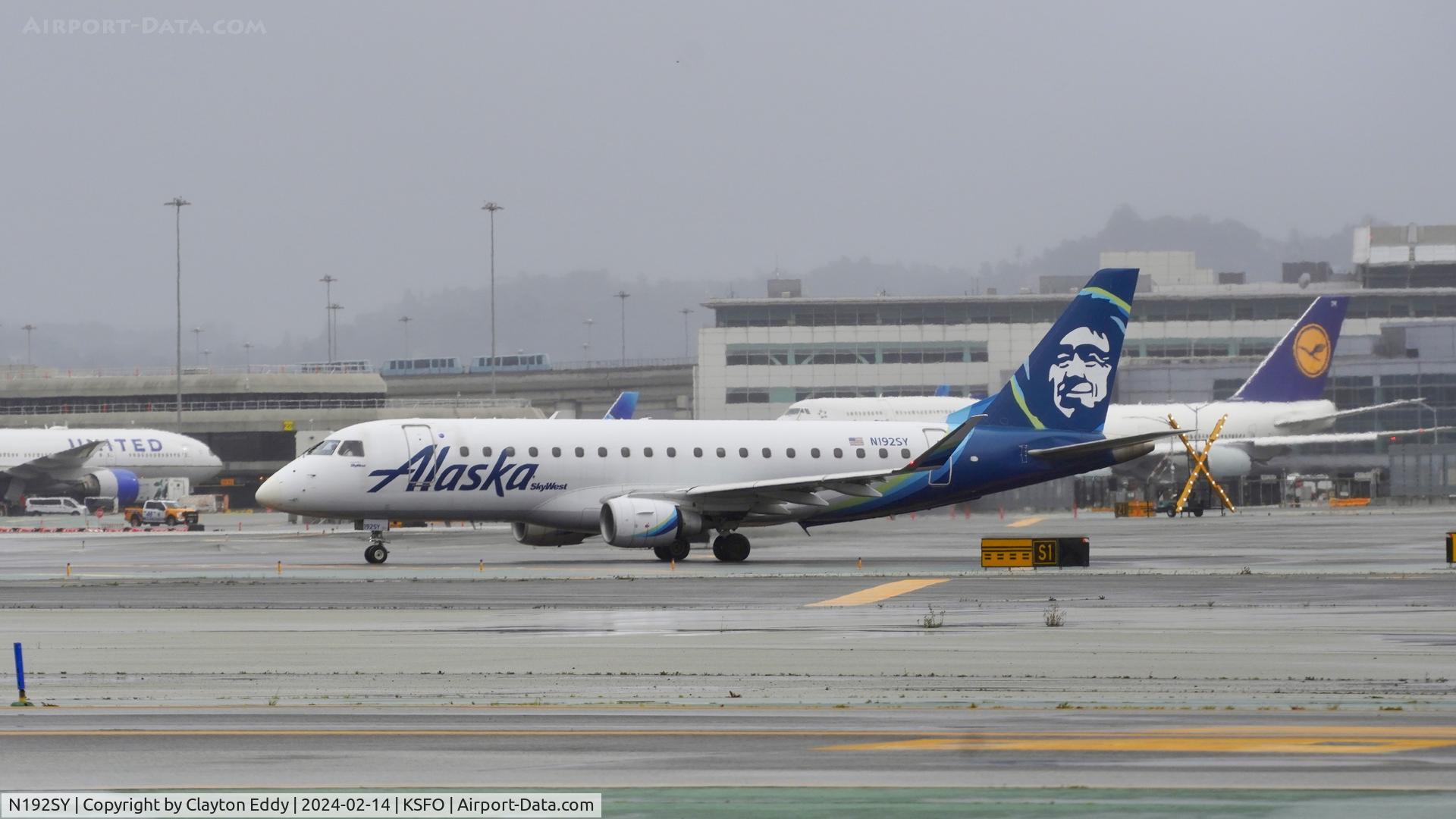 N192SY, 2017 Embraer 175LR (ERJ-170-200LR) C/N 17000638, SFO 2024.