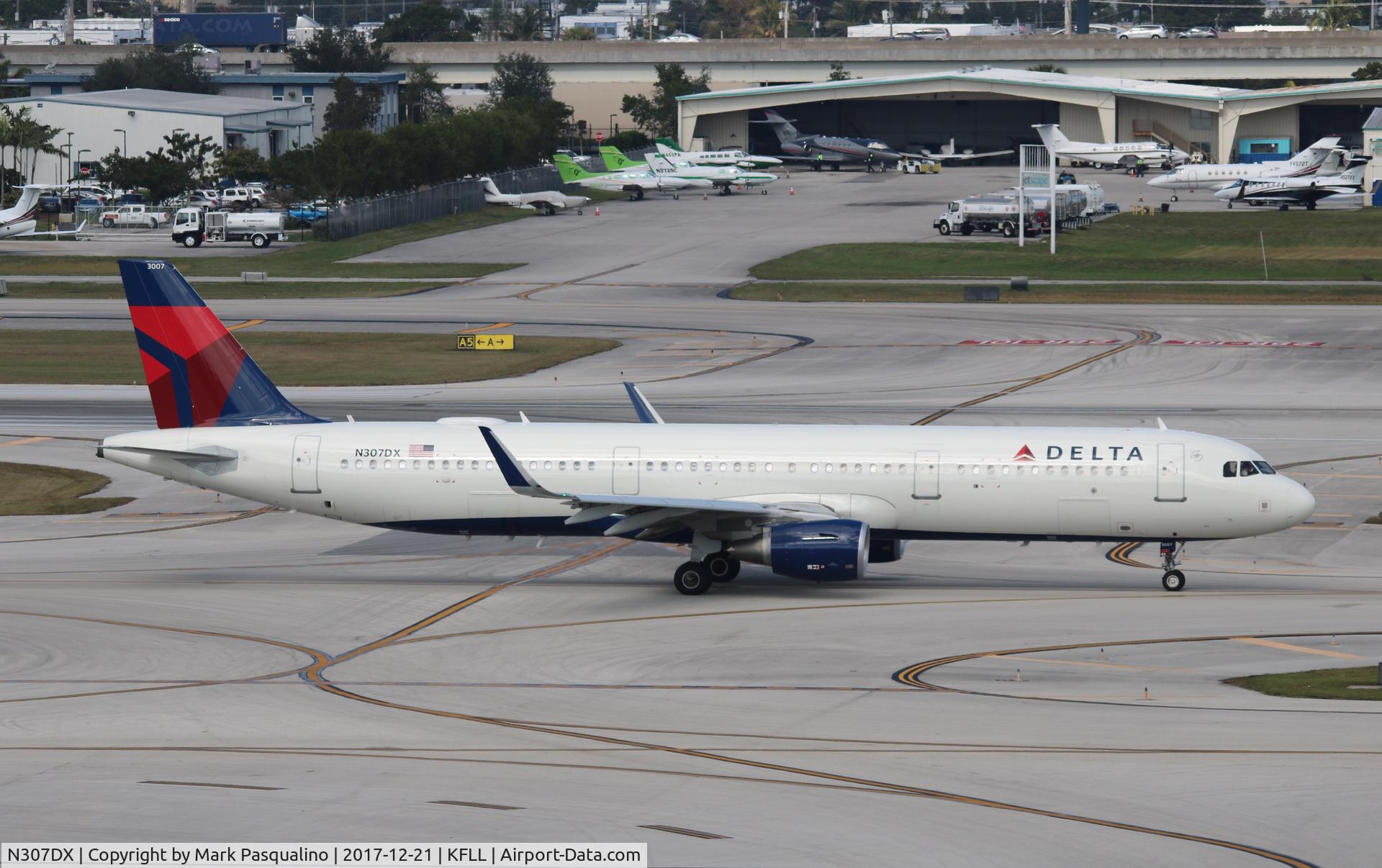 N307DX, 2016 Airbus A321-211 C/N 7214, Airbus A321-211