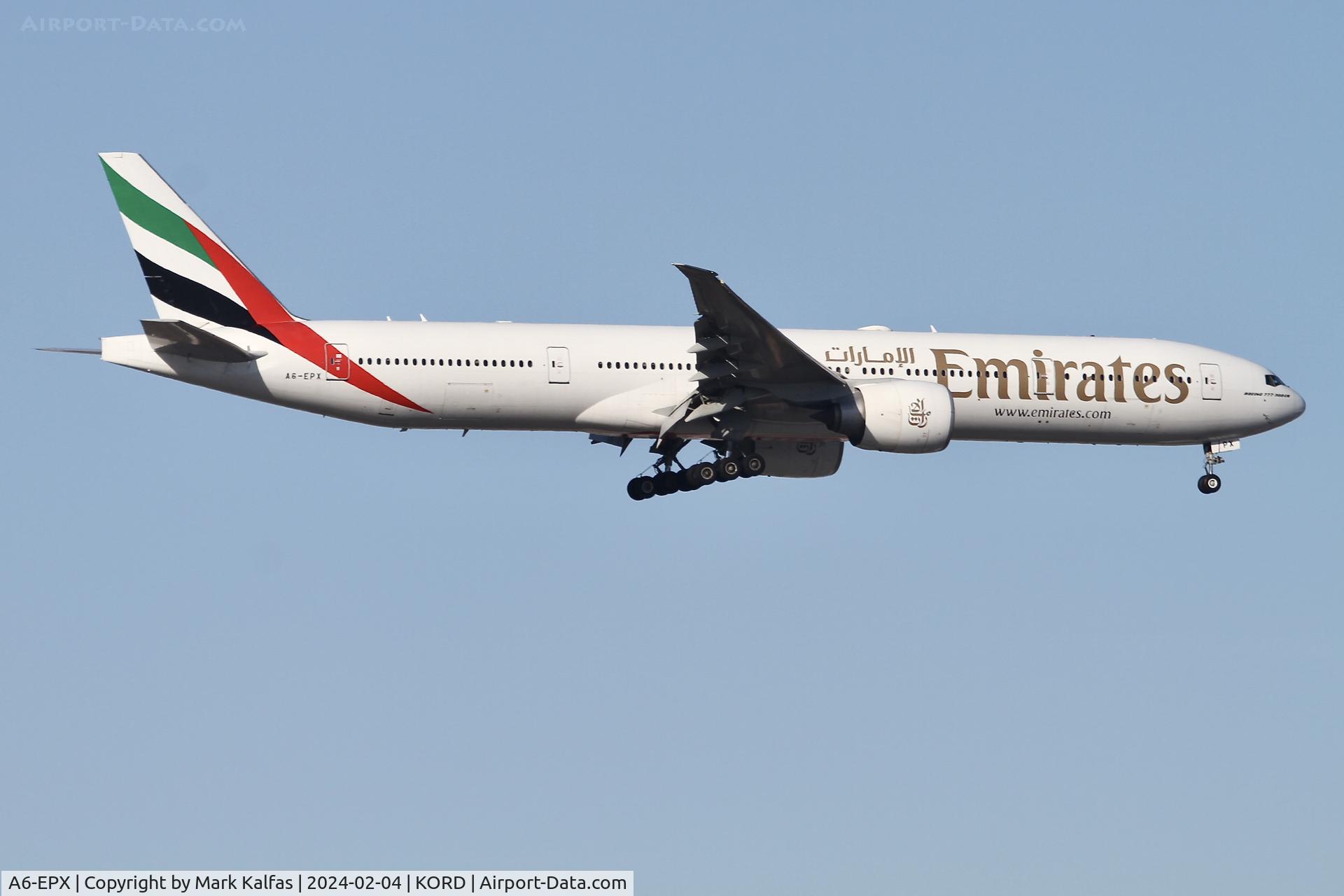 A6-EPX, 2016 Boeing 777-31H/ER C/N 42343, B77W Emirates 777-31HER A6-EPX UAE235 OMDB-ORD