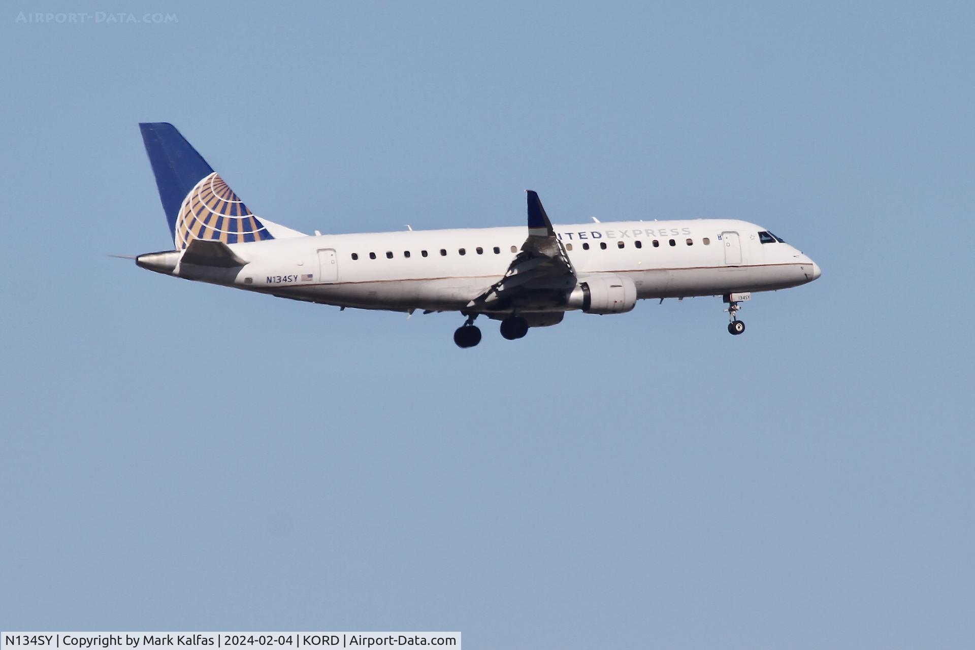 N134SY, 2015 Embraer 175LR (ERJ-170-200LR) C/N 17000458, E75L SkyWest/United Express EMBRAER 175 N134SY SKW5312 STL-ORD