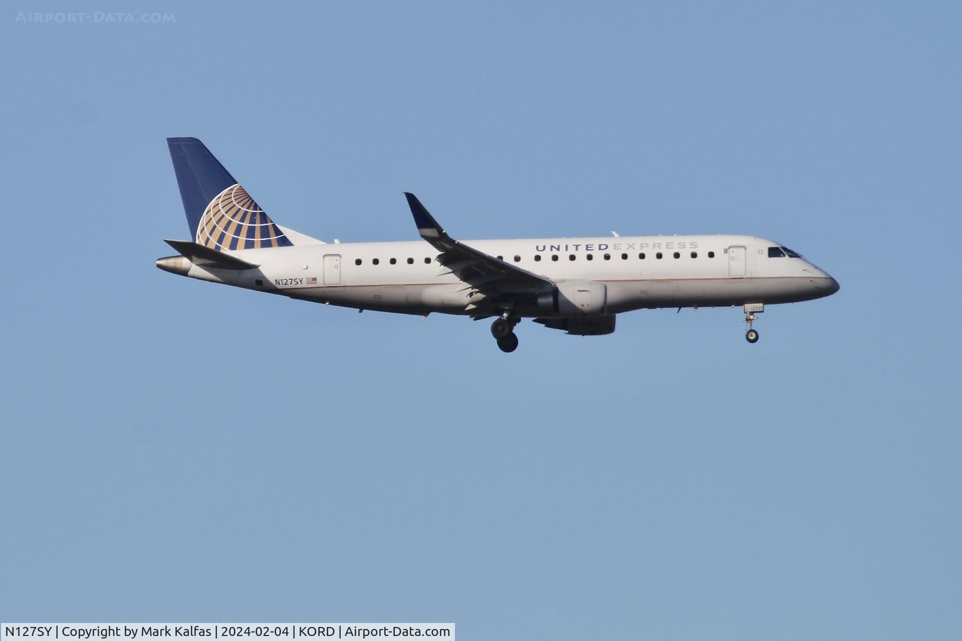 N127SY, 2014 Embraer 175LR (ERJ-170-200LR) C/N 17000441, E75L SkyWest/United Express EMBRAER 175  N127SY SKW5364 OKC-ORD