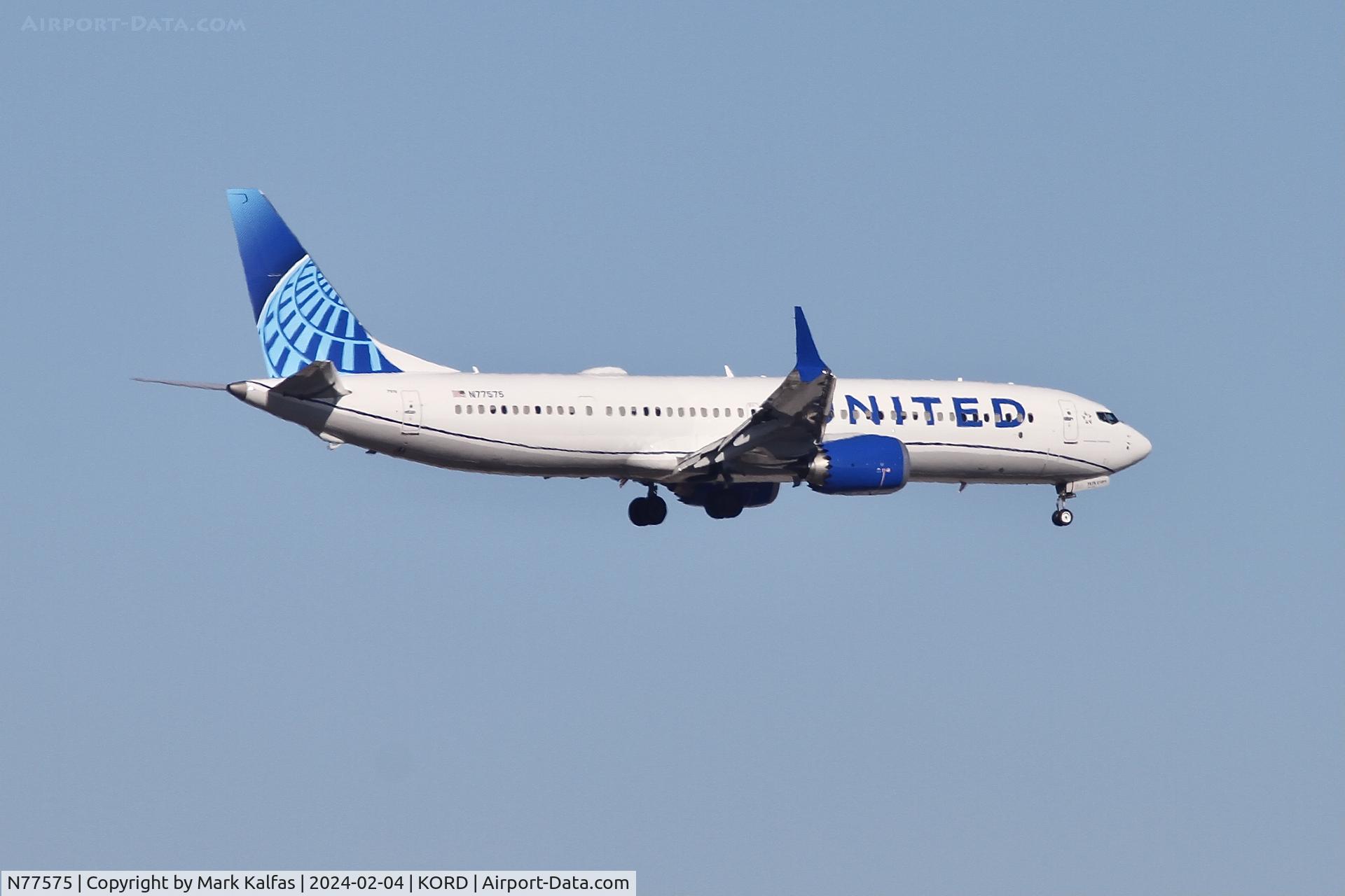 N77575, 2023 Boeing 737-9 MAX C/N 67609, B39M United Airlines Boeing 737 MAX9 N77575 UAL2185 PHX-ORD