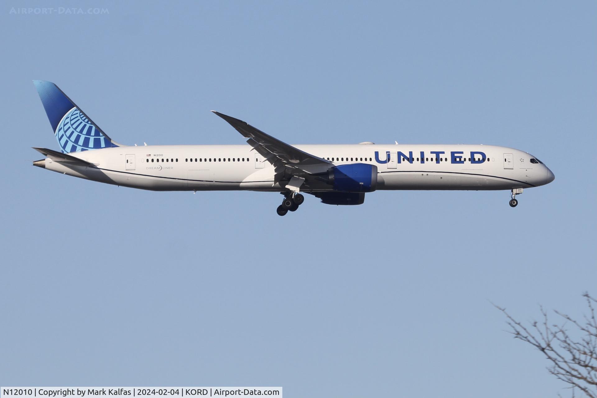 N12010, 2019 Boeing 787-10 Dreamliner C/N 40926, B78X United Airlines BOEING 787-10 Dreamliner N12010 UAL882 RJTT-KORD