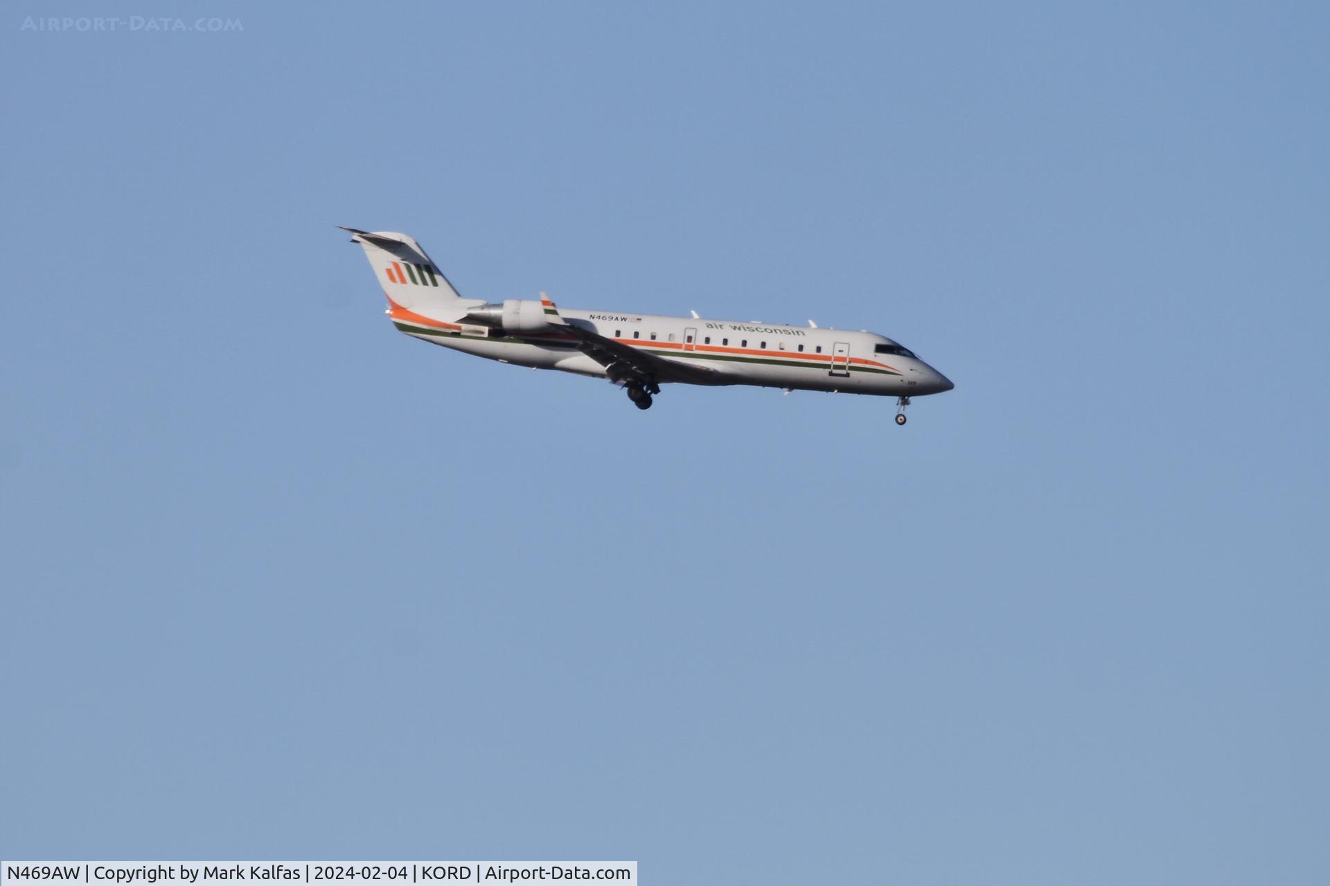 N469AW, 2004 Bombardier CRJ-200LR (CL-600-2B19) C/N 7917, CRJ2 Air Wisconsin/ American Eagle BOMBARDIER INC CL-600-2B19 N469AW AWI6104 SGF-ORD