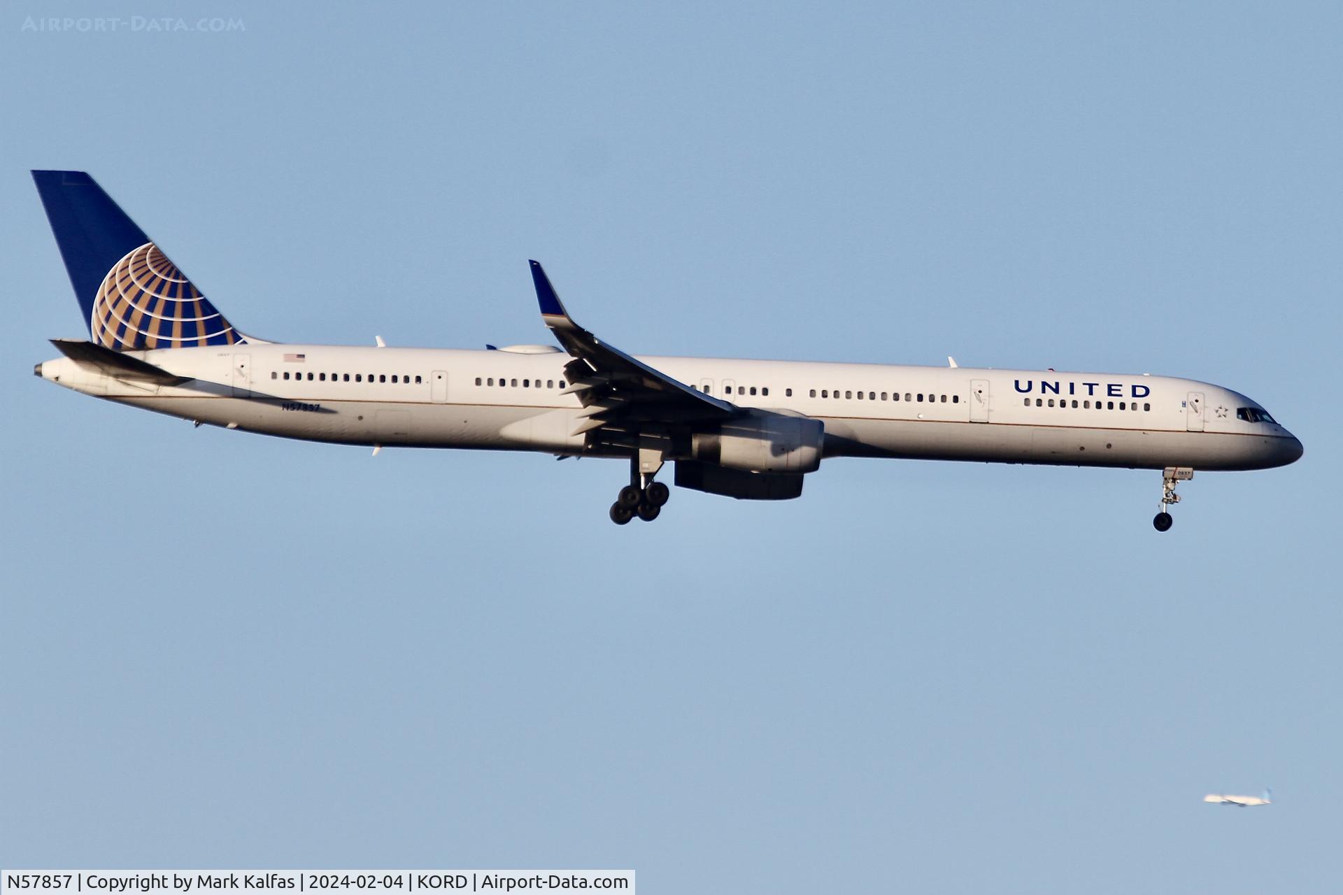 N57857, 2004 Boeing 757-324 C/N 32816, B753 UNITED AIRLINES Boeing 757-33N N57857 UAL1400 LAX-ORD