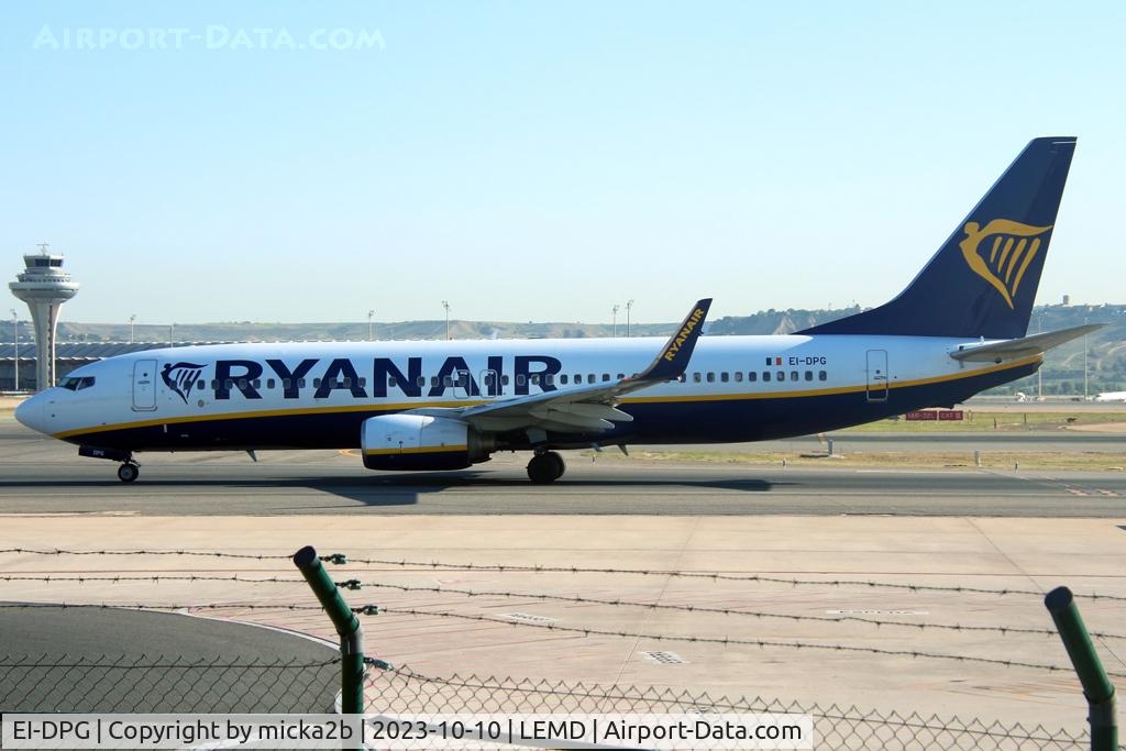 EI-DPG, 2007 Boeing 737-8AS C/N 33607, Taxiing
