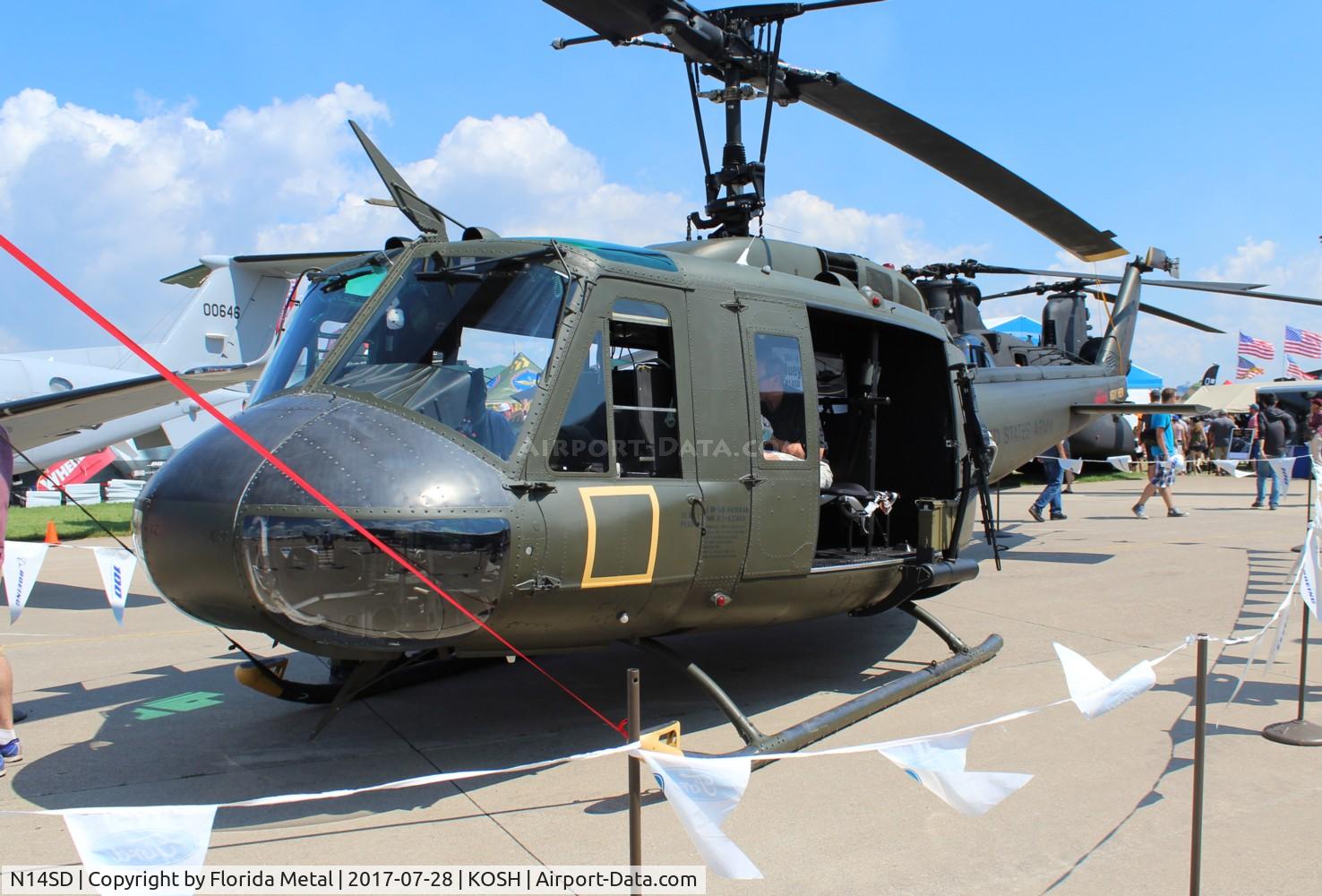 N14SD, 1967 Bell UH-1H Iroquois C/N 4027, OSH 17 zx