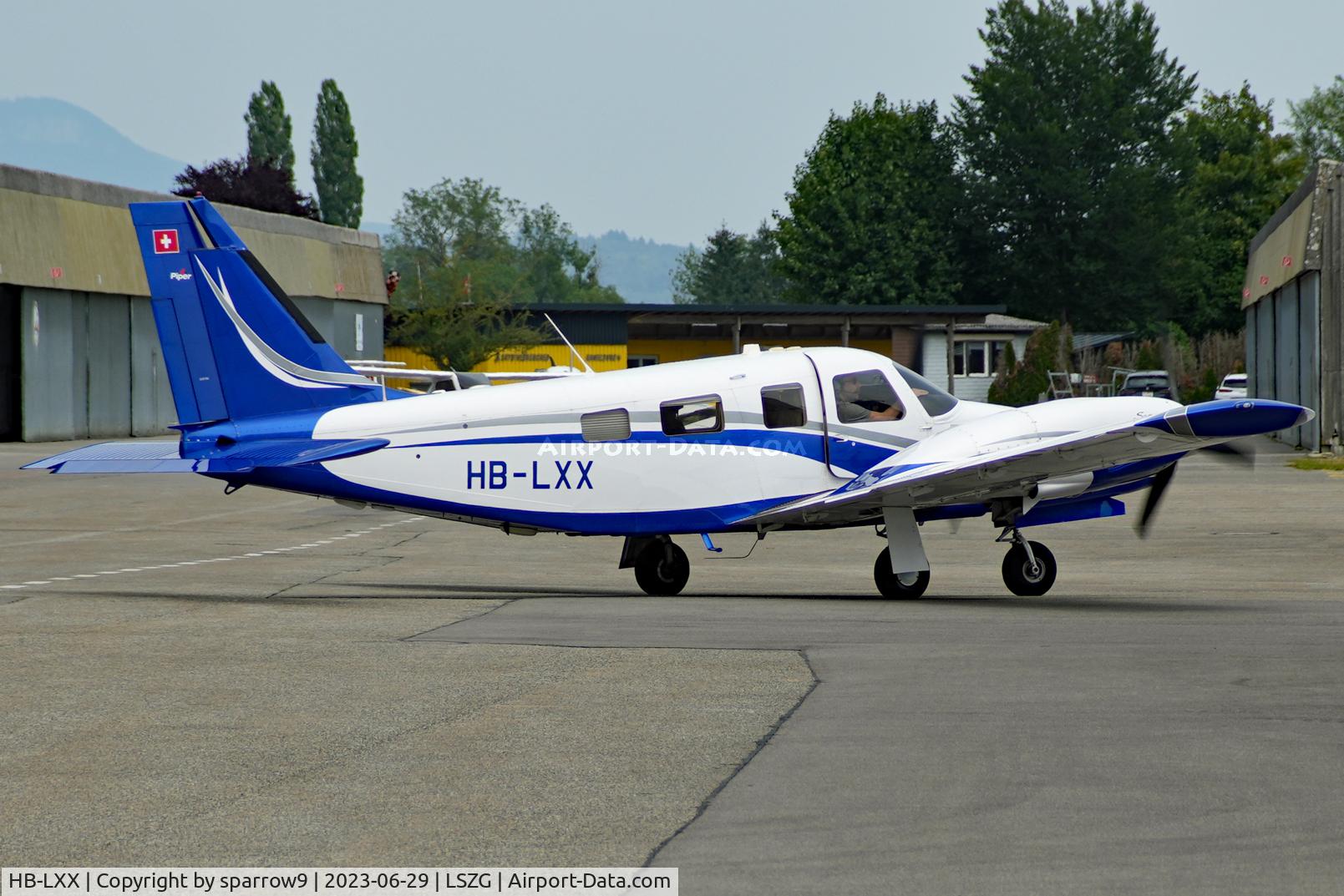 HB-LXX, 2012 Piper PA-34-220T Seneca V C/N 3449464, At Grenchen