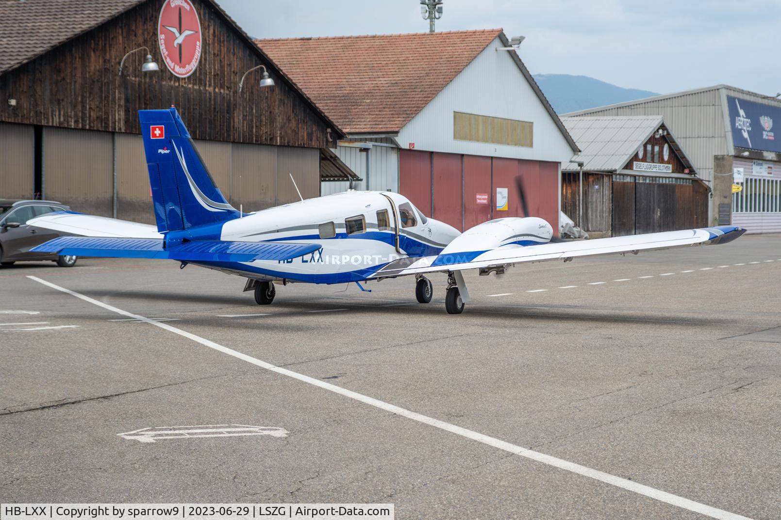 HB-LXX, 2012 Piper PA-34-220T Seneca V C/N 3449464, At Grenchen