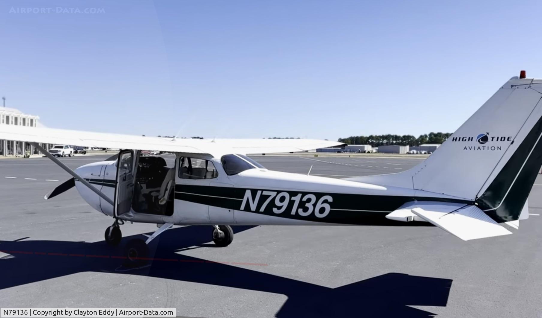 N79136, 1969 Cessna 172K Skyhawk C/N 17257906, Not my pic.