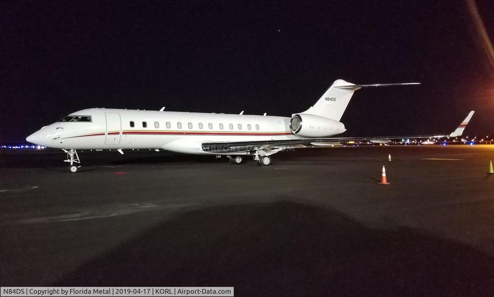 N84DS, 2001 Bombardier BD-700-1A10 Global Express C/N 9098, Global Express zx